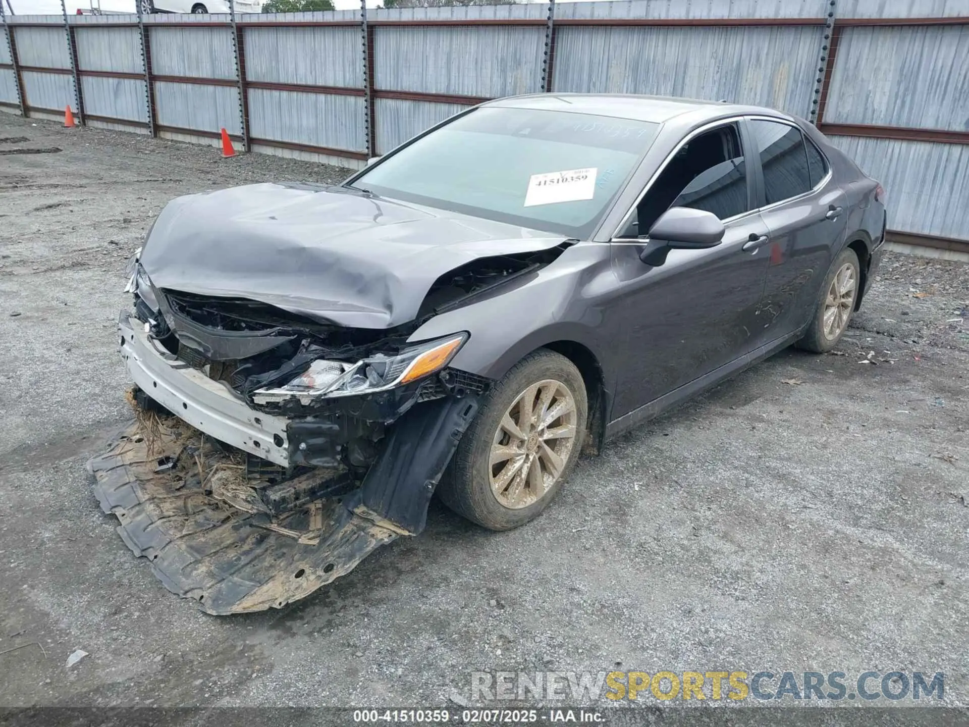 2 fotografías del automóvil dañado 4T1C11AK3NU655295 TOYOTA CAMRY 2022