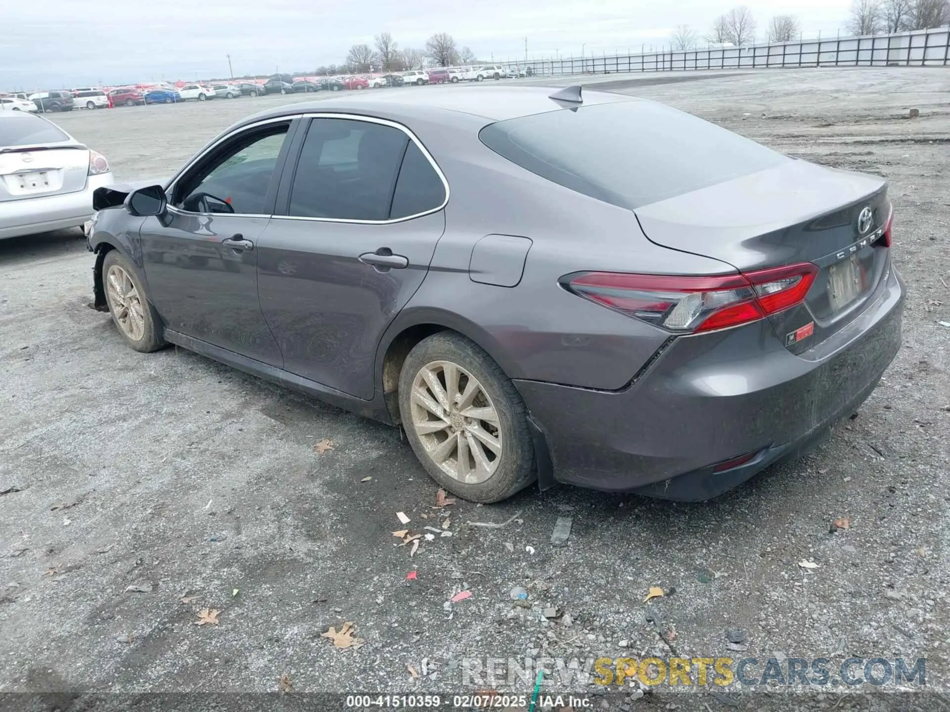 3 fotografías del automóvil dañado 4T1C11AK3NU655295 TOYOTA CAMRY 2022
