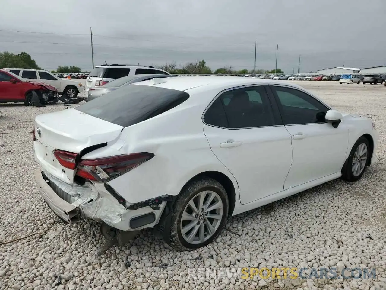 3 fotografías del automóvil dañado 4T1C11AK4NU018884 TOYOTA CAMRY 2022