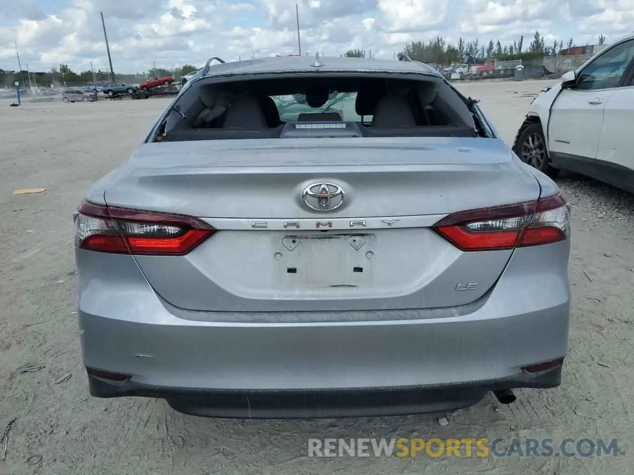 6 fotografías del automóvil dañado 4T1C11AK4NU031876 TOYOTA CAMRY 2022