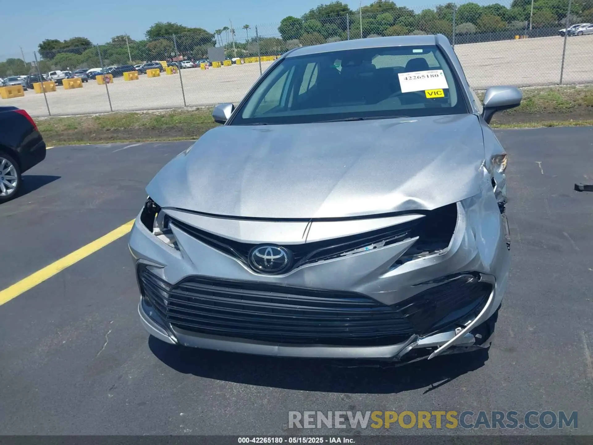 12 fotografías del automóvil dañado 4T1C11AK4NU044000 TOYOTA CAMRY 2022
