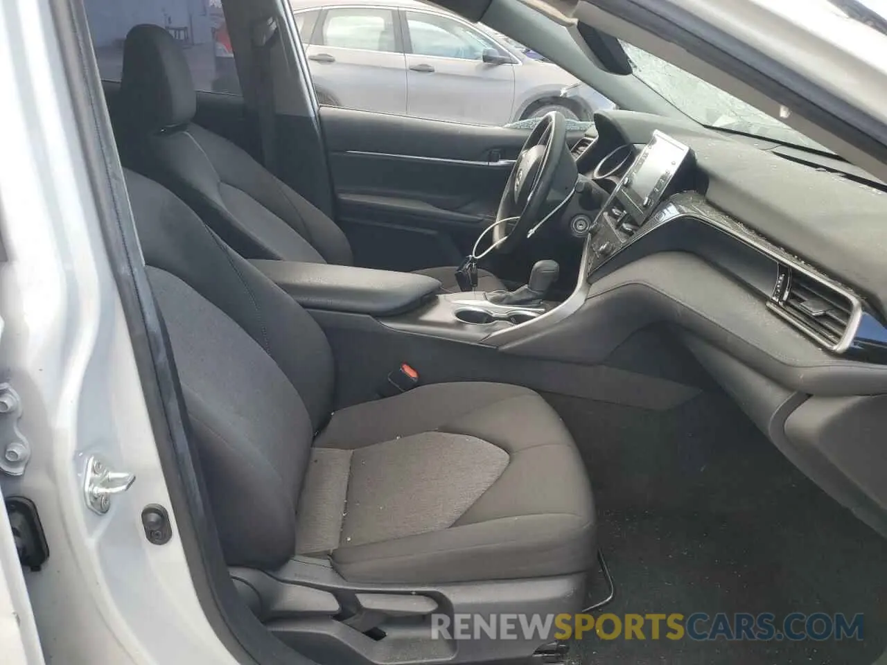7 fotografías del automóvil dañado 4T1C11AK4NU067759 TOYOTA CAMRY 2022