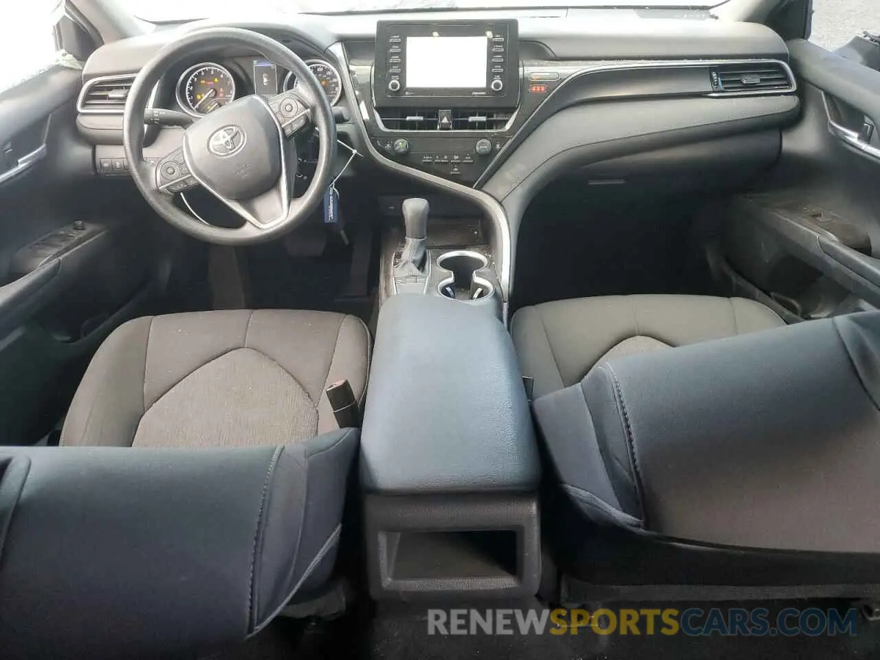 8 fotografías del automóvil dañado 4T1C11AK4NU067759 TOYOTA CAMRY 2022