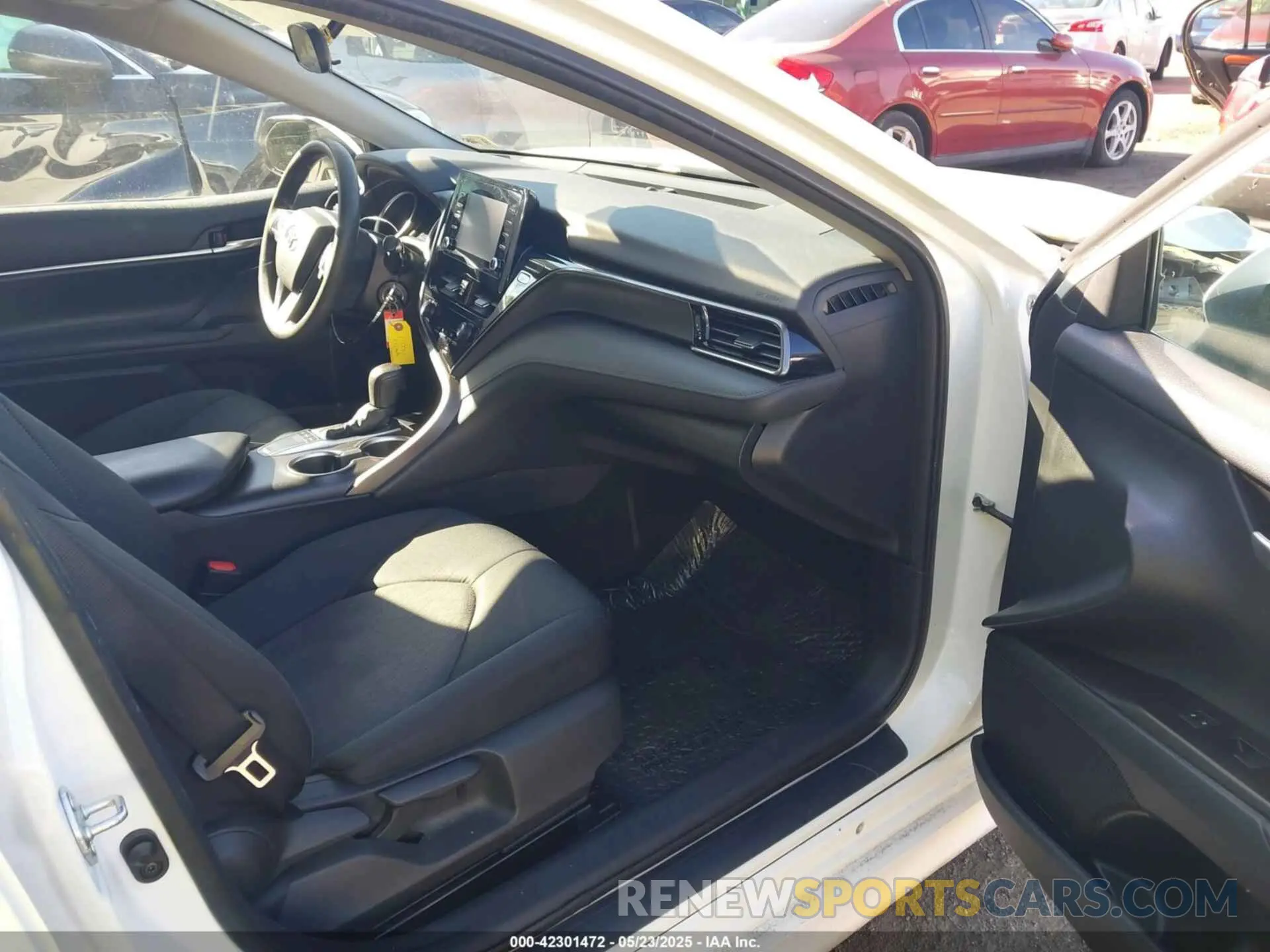 5 fotografías del automóvil dañado 4T1C11AK4NU646783 TOYOTA CAMRY 2022