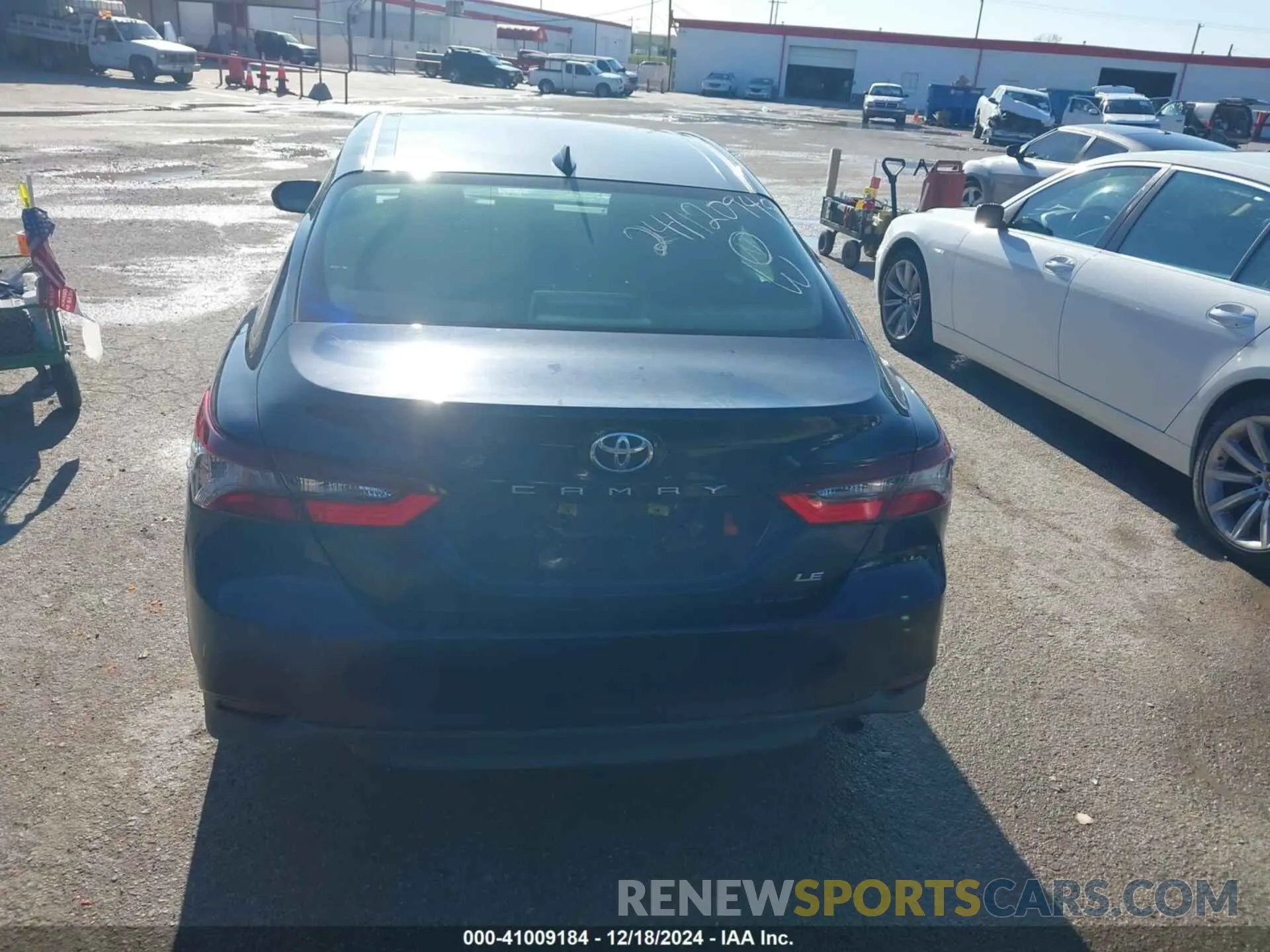16 fotografías del automóvil dañado 4T1C11AK4NU658349 TOYOTA CAMRY 2022