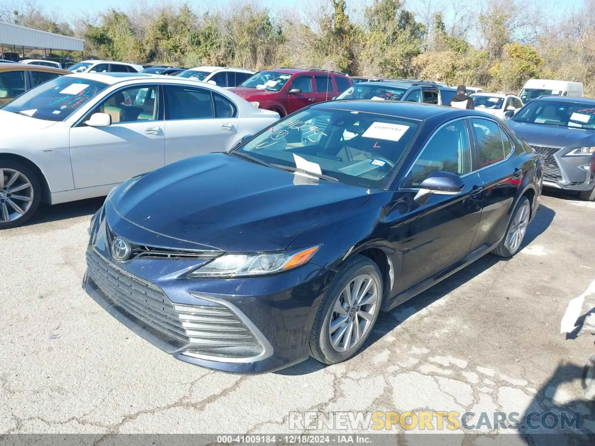 2 fotografías del automóvil dañado 4T1C11AK4NU658349 TOYOTA CAMRY 2022