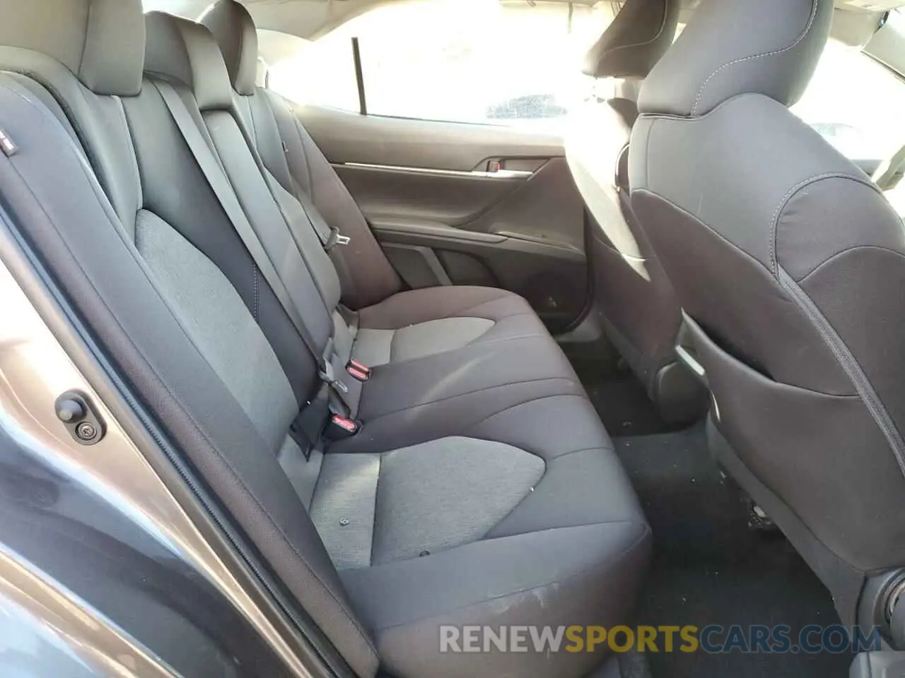 10 fotografías del automóvil dañado 4T1C11AK4NU666001 TOYOTA CAMRY 2022