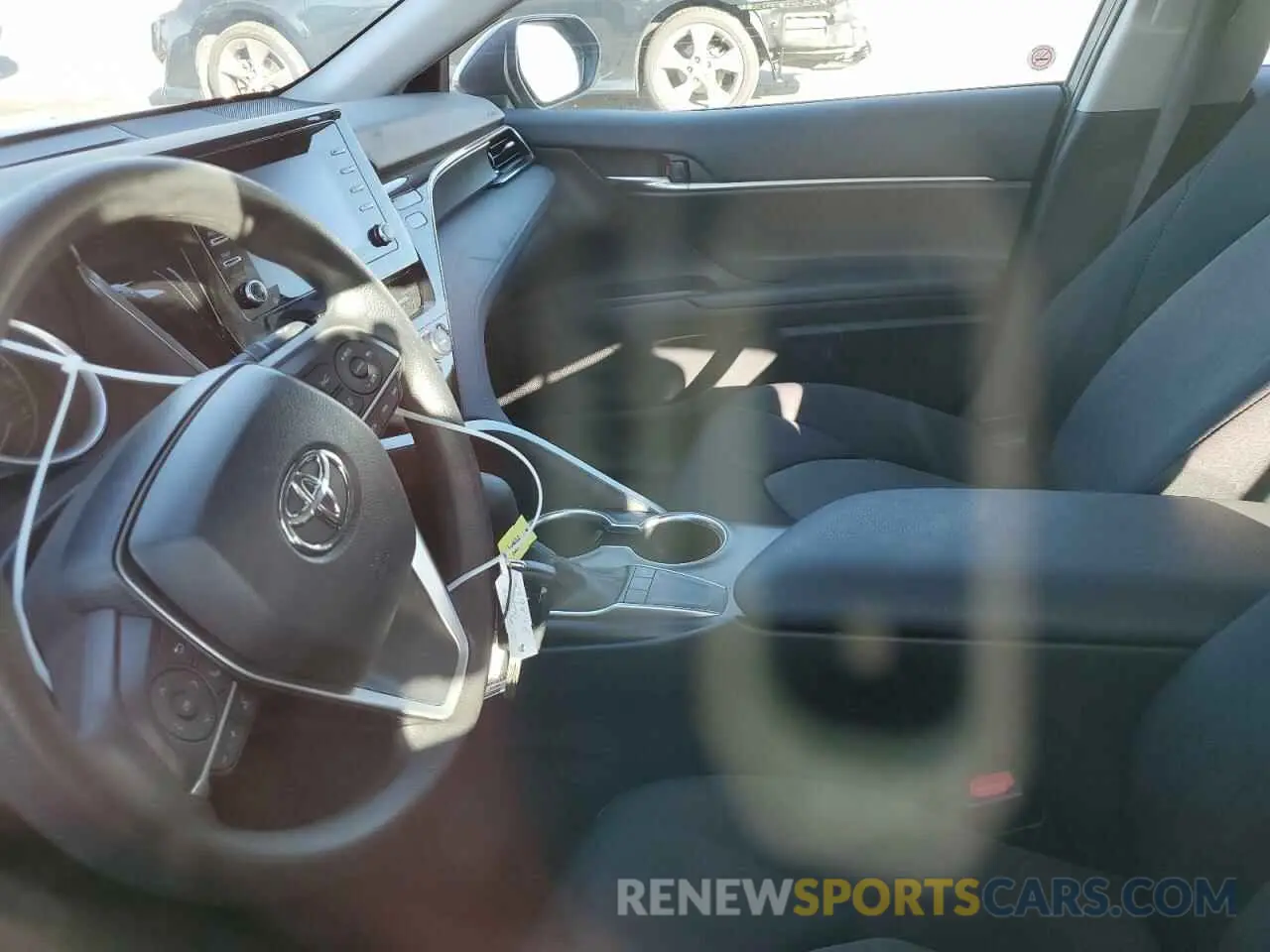 7 fotografías del automóvil dañado 4T1C11AK4NU666001 TOYOTA CAMRY 2022