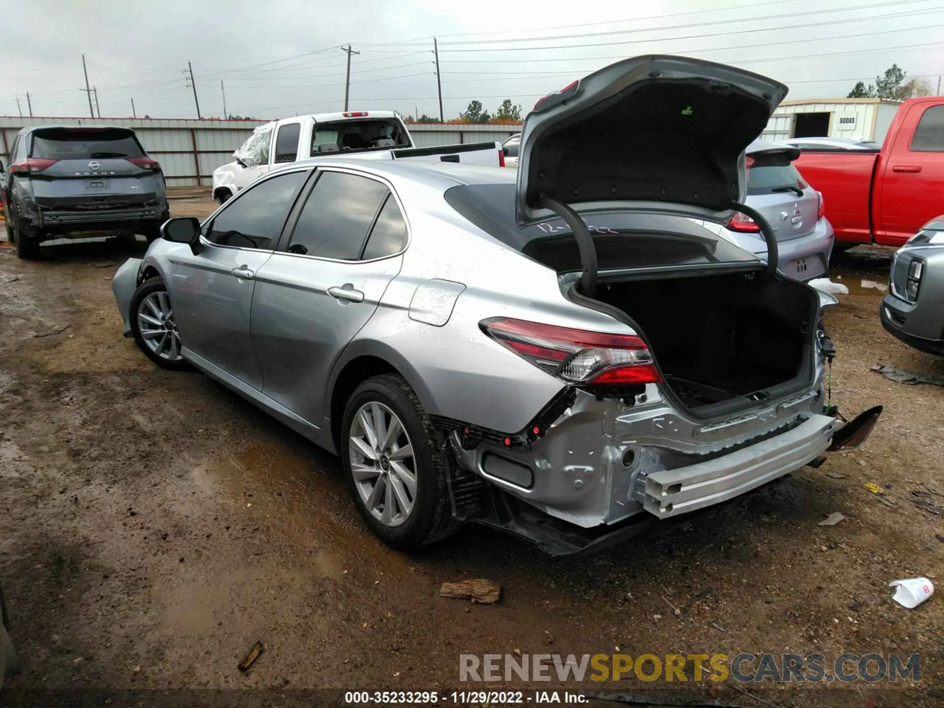 3 fotografías del automóvil dañado 4T1C11AK4NU679752 TOYOTA CAMRY 2022