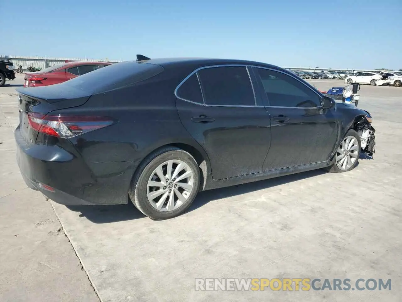 3 fotografías del automóvil dañado 4T1C11AK4NU695725 TOYOTA CAMRY 2022