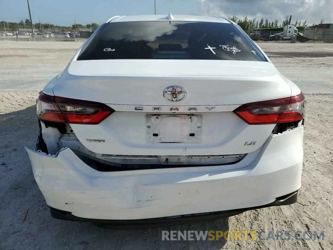 6 fotografías del automóvil dañado 4T1C11AK4NU702835 TOYOTA CAMRY 2022