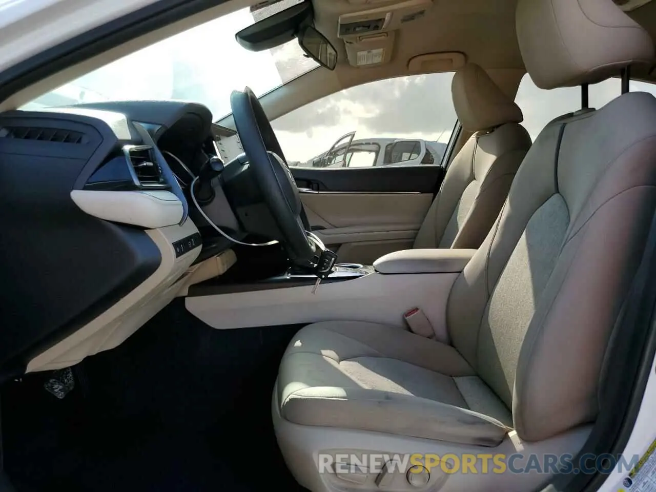 7 fotografías del automóvil dañado 4T1C11AK4NU702835 TOYOTA CAMRY 2022