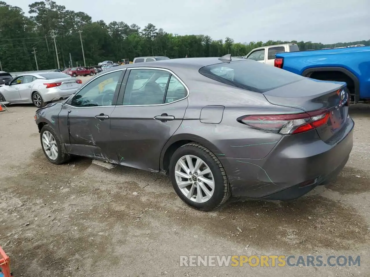 2 fotografías del automóvil dañado 4T1C11AK5NU009532 TOYOTA CAMRY 2022