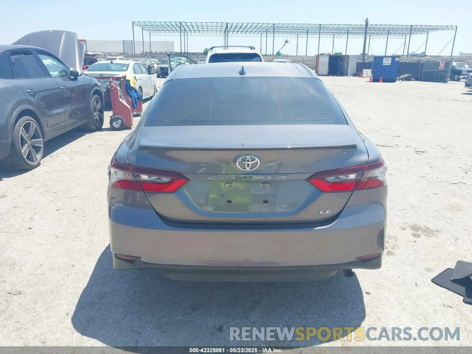 16 fotografías del automóvil dañado 4T1C11AK5NU055863 TOYOTA CAMRY 2022