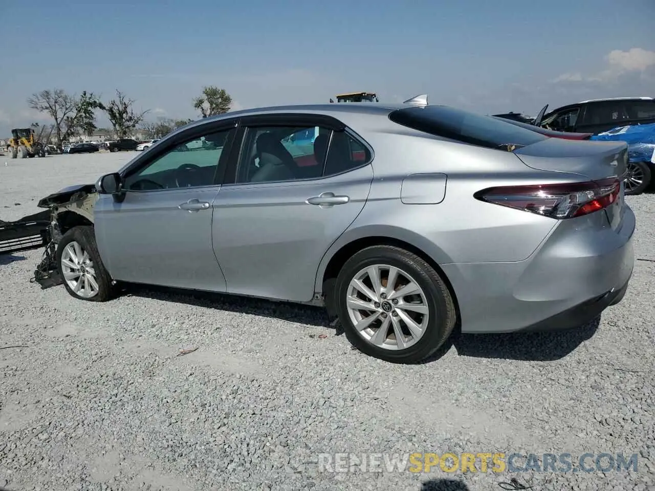 2 fotografías del automóvil dañado 4T1C11AK5NU650972 TOYOTA CAMRY 2022