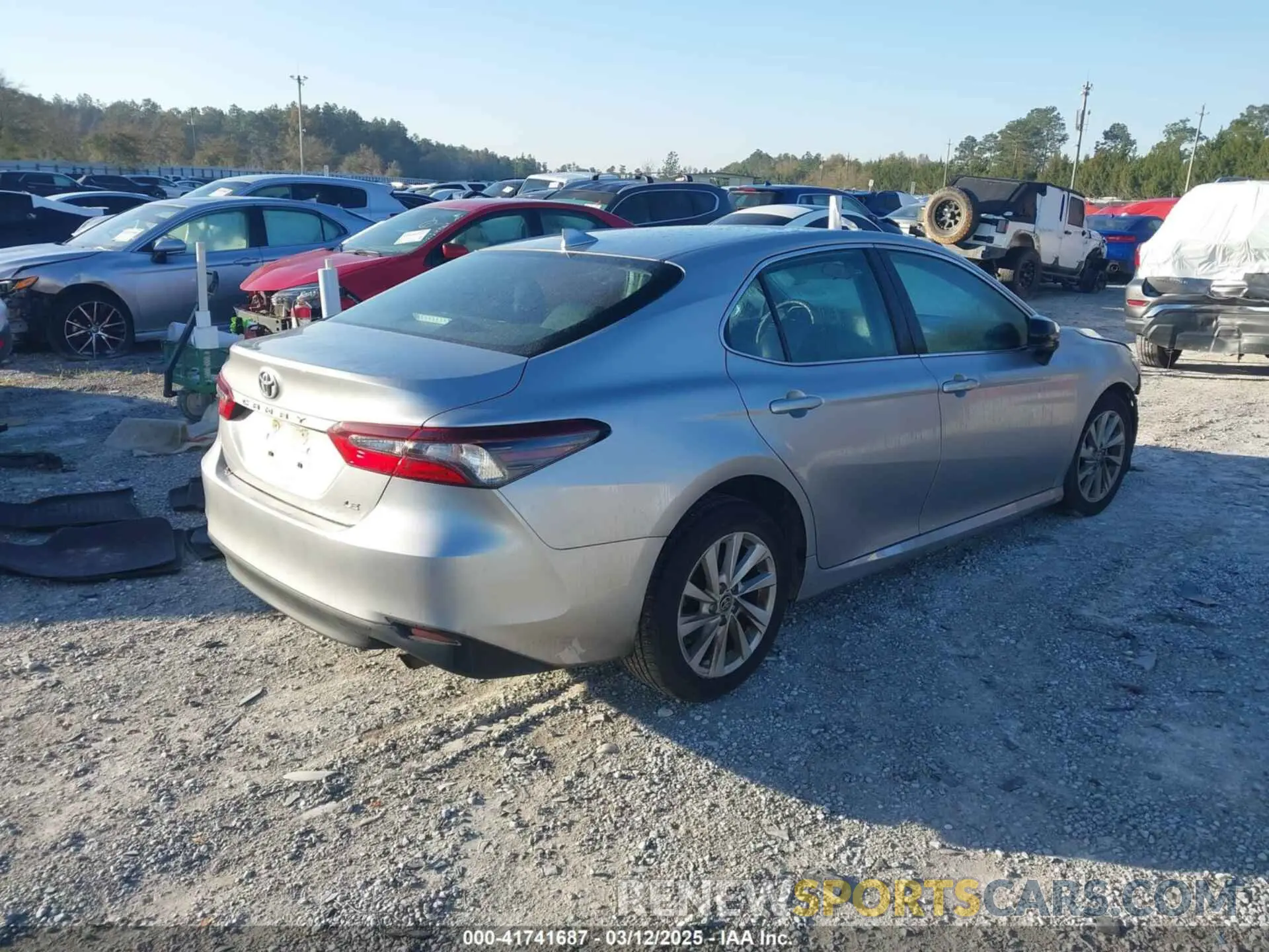 4 fotografías del automóvil dañado 4T1C11AK5NU678075 TOYOTA CAMRY 2022