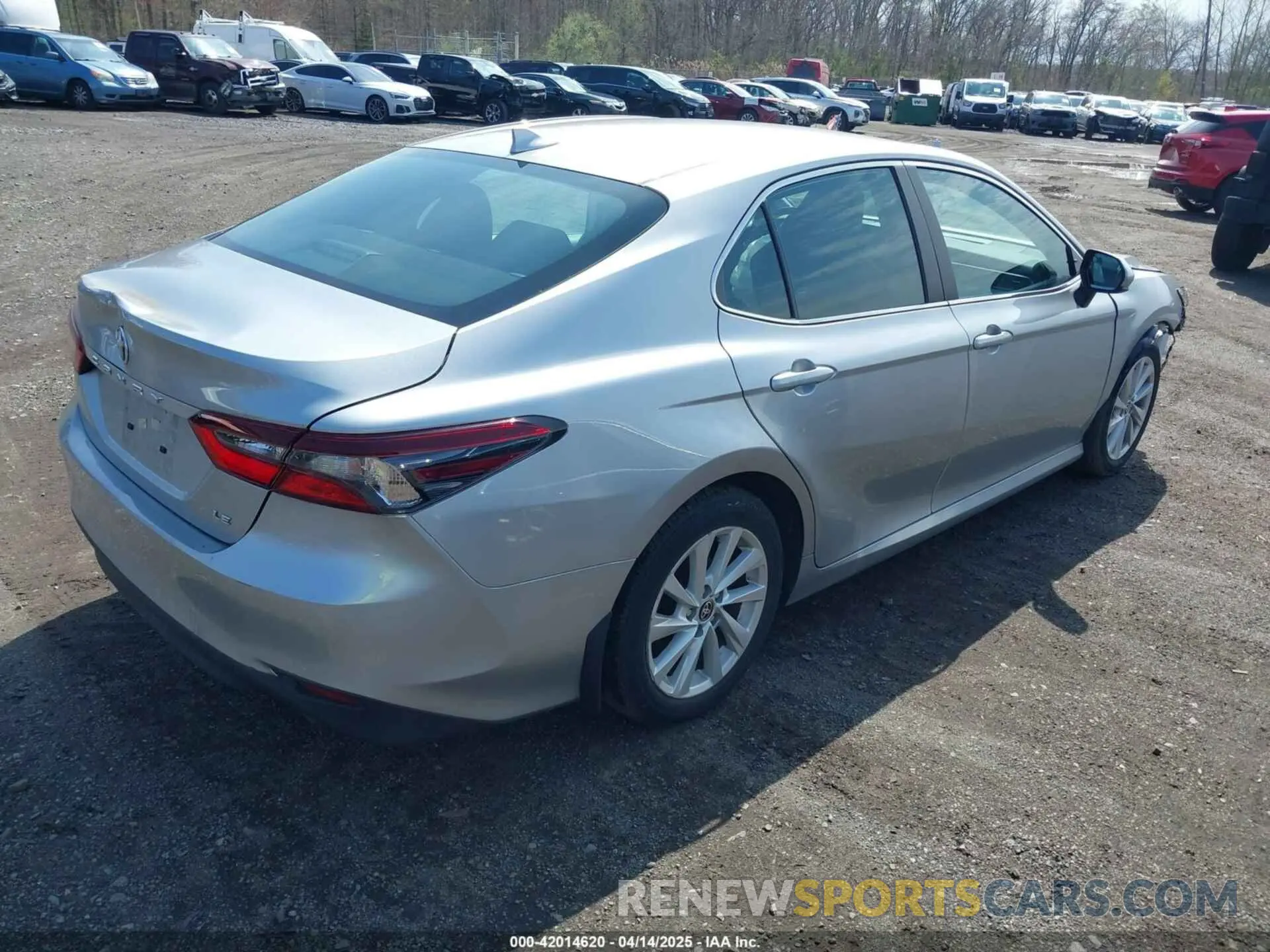 4 fotografías del automóvil dañado 4T1C11AK5NU694406 TOYOTA CAMRY 2022