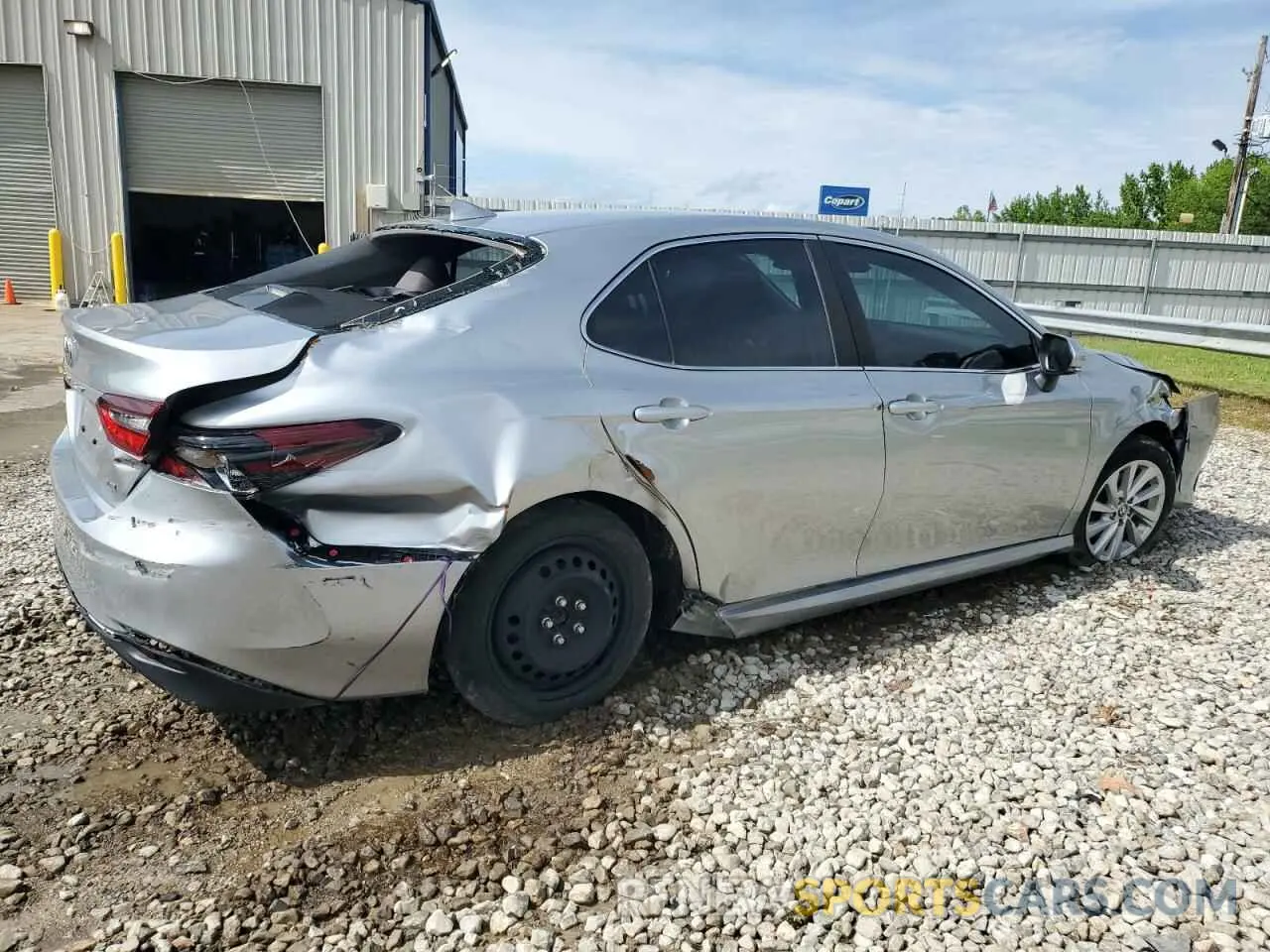 3 fotografías del automóvil dañado 4T1C11AK5NU696771 TOYOTA CAMRY 2022