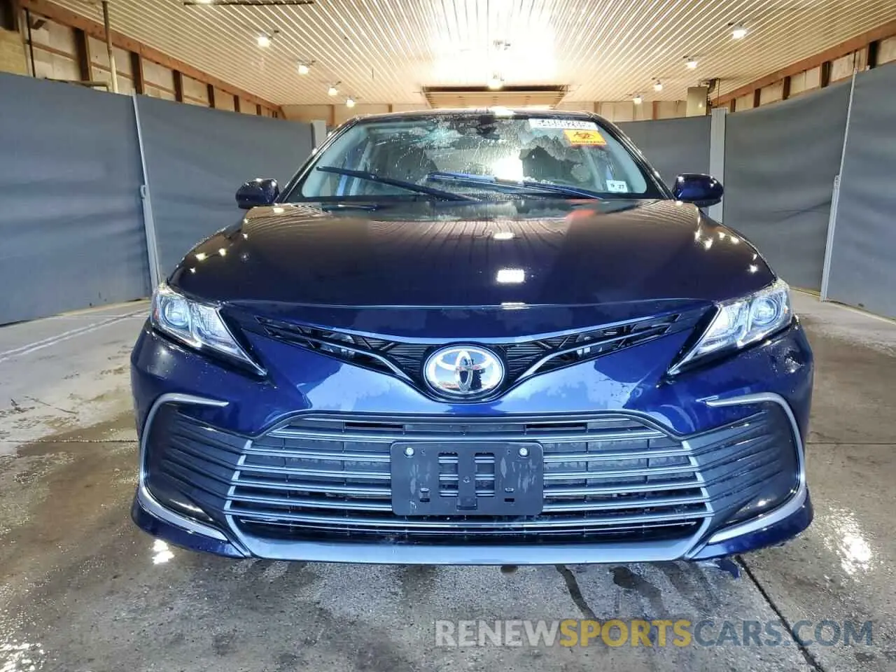 5 fotografías del automóvil dañado 4T1C11AK5NU717974 TOYOTA CAMRY 2022