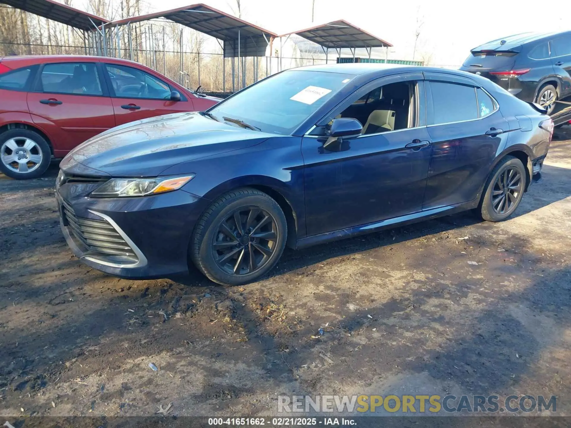2 fotografías del automóvil dañado 4T1C11AK5NU719000 TOYOTA CAMRY 2022