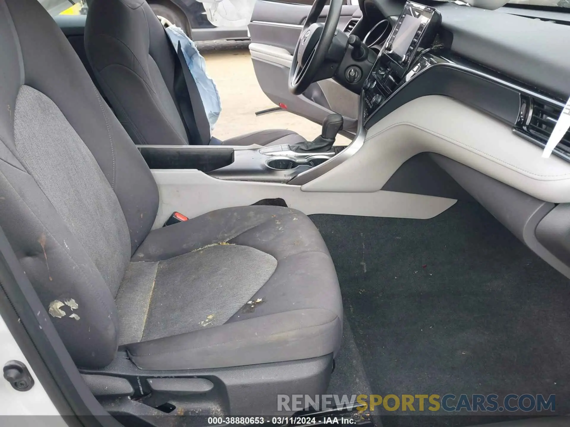 5 fotografías del automóvil dañado 4T1C11AK6NU051711 TOYOTA CAMRY 2022