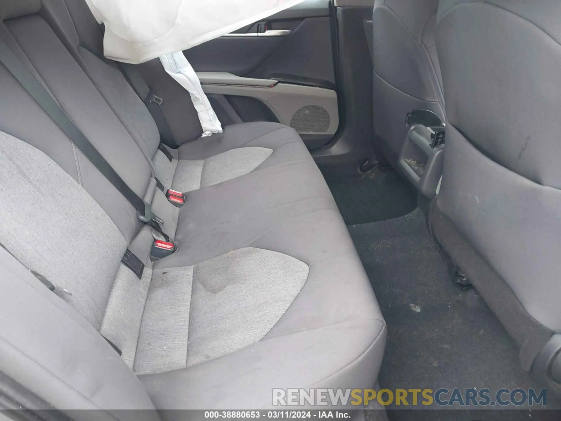 8 fotografías del automóvil dañado 4T1C11AK6NU051711 TOYOTA CAMRY 2022