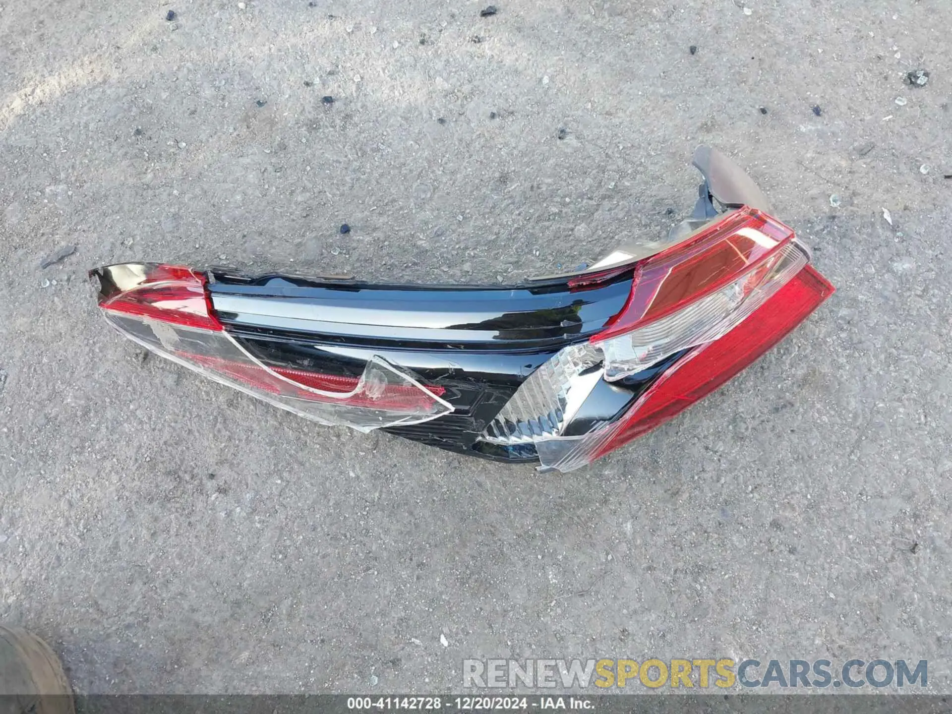 12 fotografías del automóvil dañado 4T1C11AK6NU634702 TOYOTA CAMRY 2022
