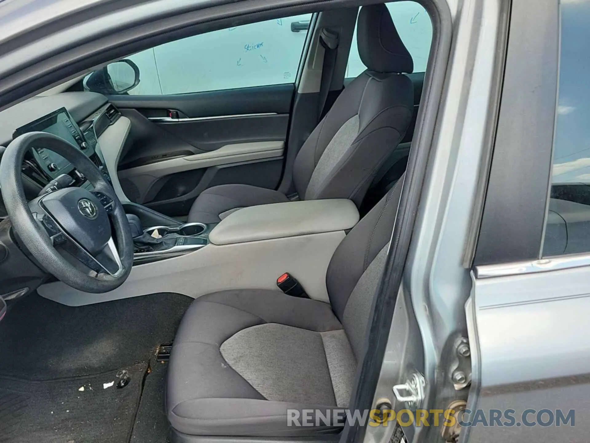 5 fotografías del automóvil dañado 4T1C11AK6NU635431 TOYOTA CAMRY 2022