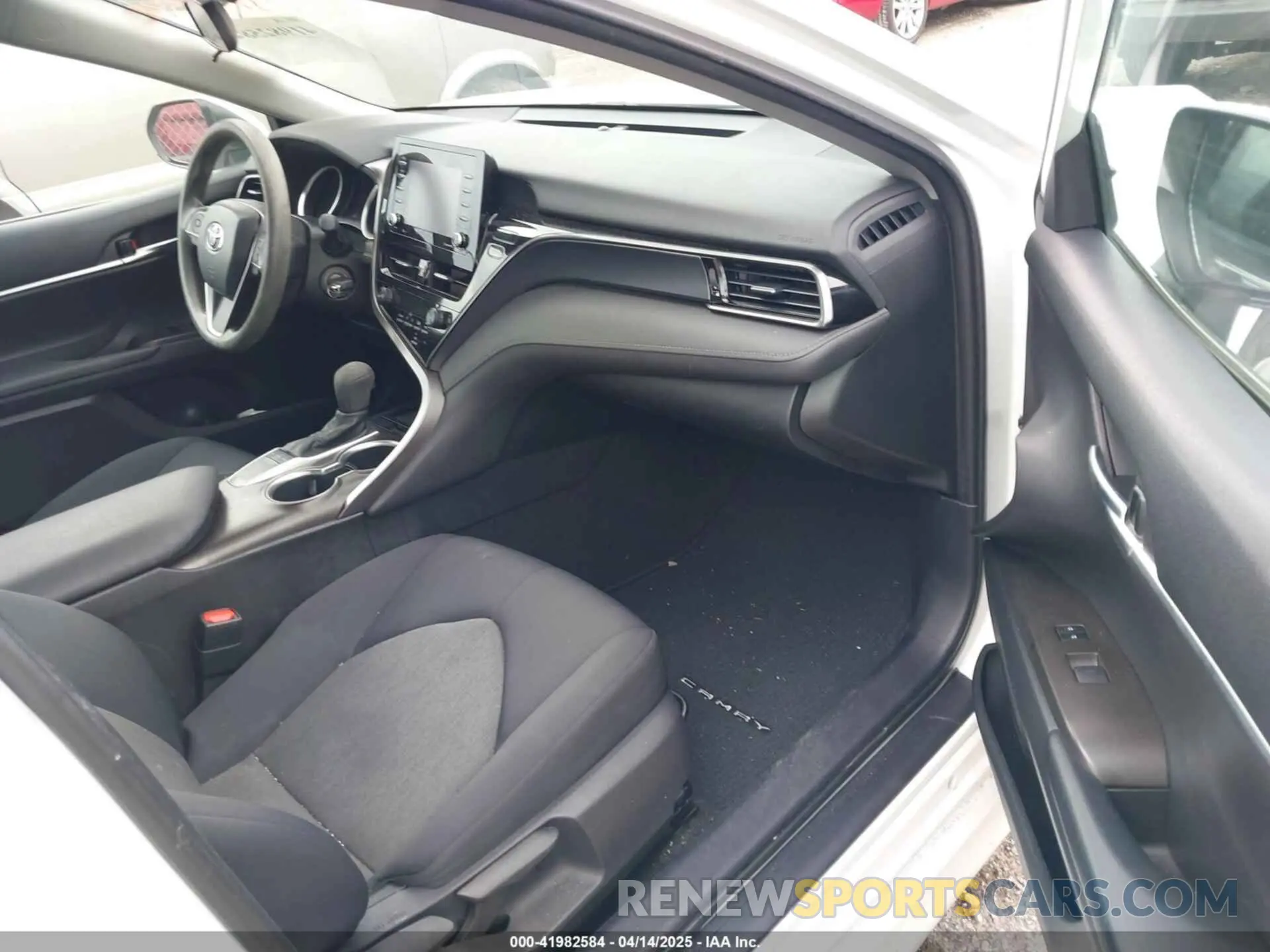 5 fotografías del automóvil dañado 4T1C11AK6NU638989 TOYOTA CAMRY 2022