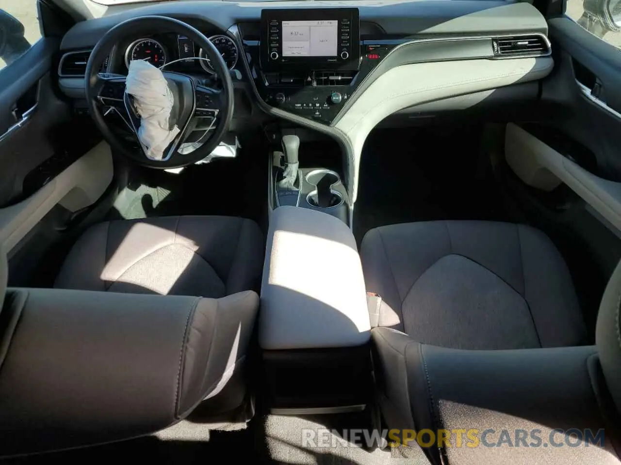 8 fotografías del automóvil dañado 4T1C11AK6NU650348 TOYOTA CAMRY 2022