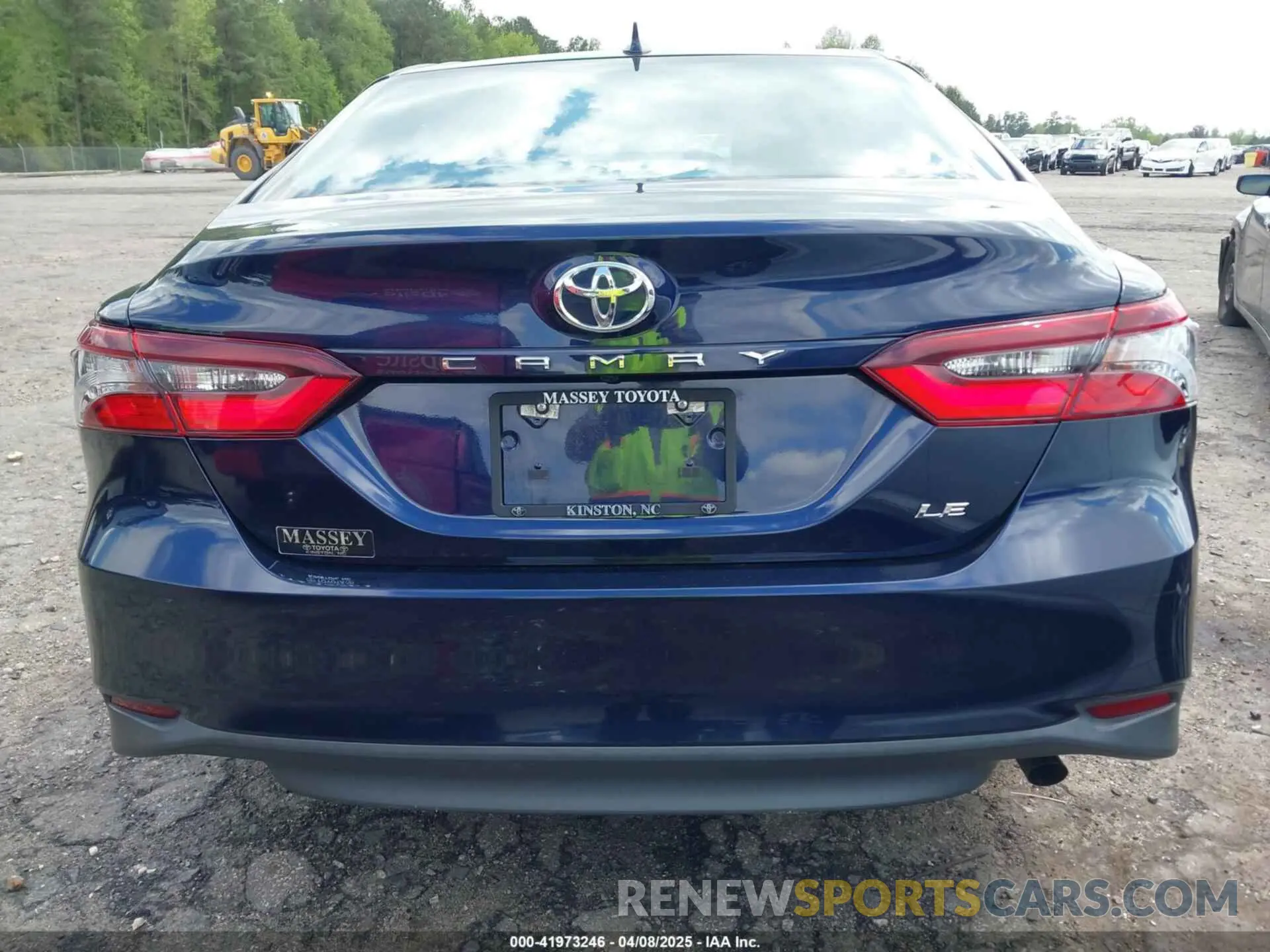 15 fotografías del automóvil dañado 4T1C11AK6NU662015 TOYOTA CAMRY 2022