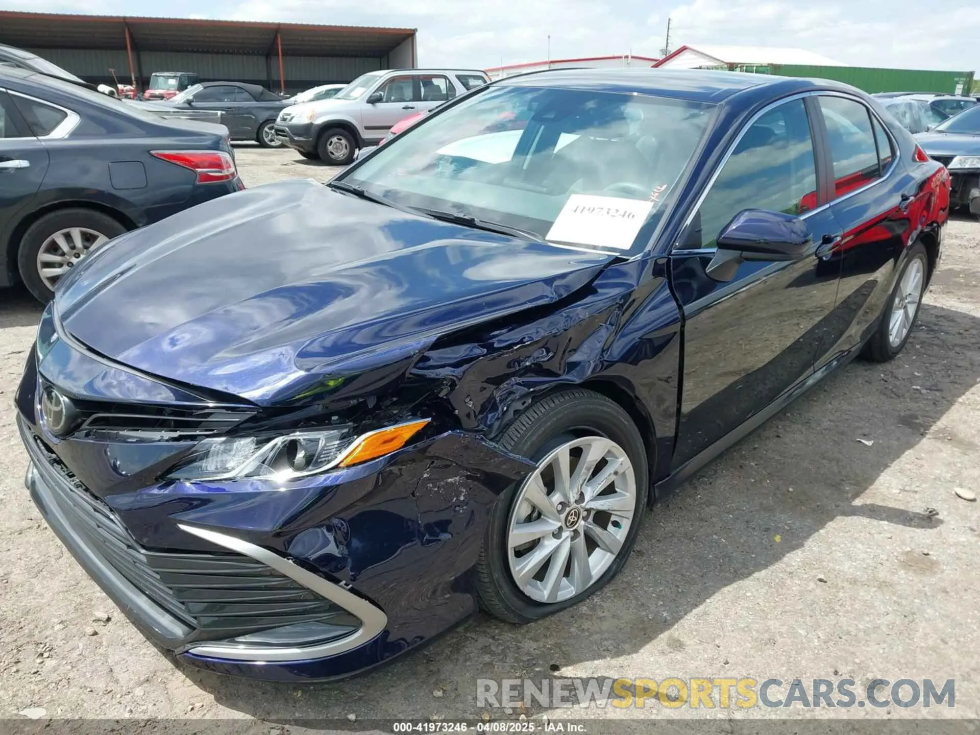 2 fotografías del automóvil dañado 4T1C11AK6NU662015 TOYOTA CAMRY 2022