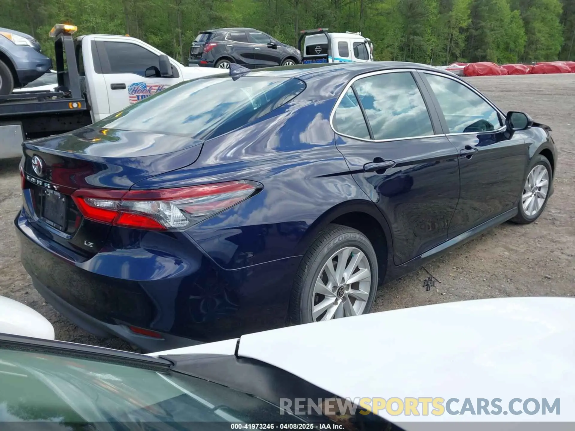 4 fotografías del automóvil dañado 4T1C11AK6NU662015 TOYOTA CAMRY 2022