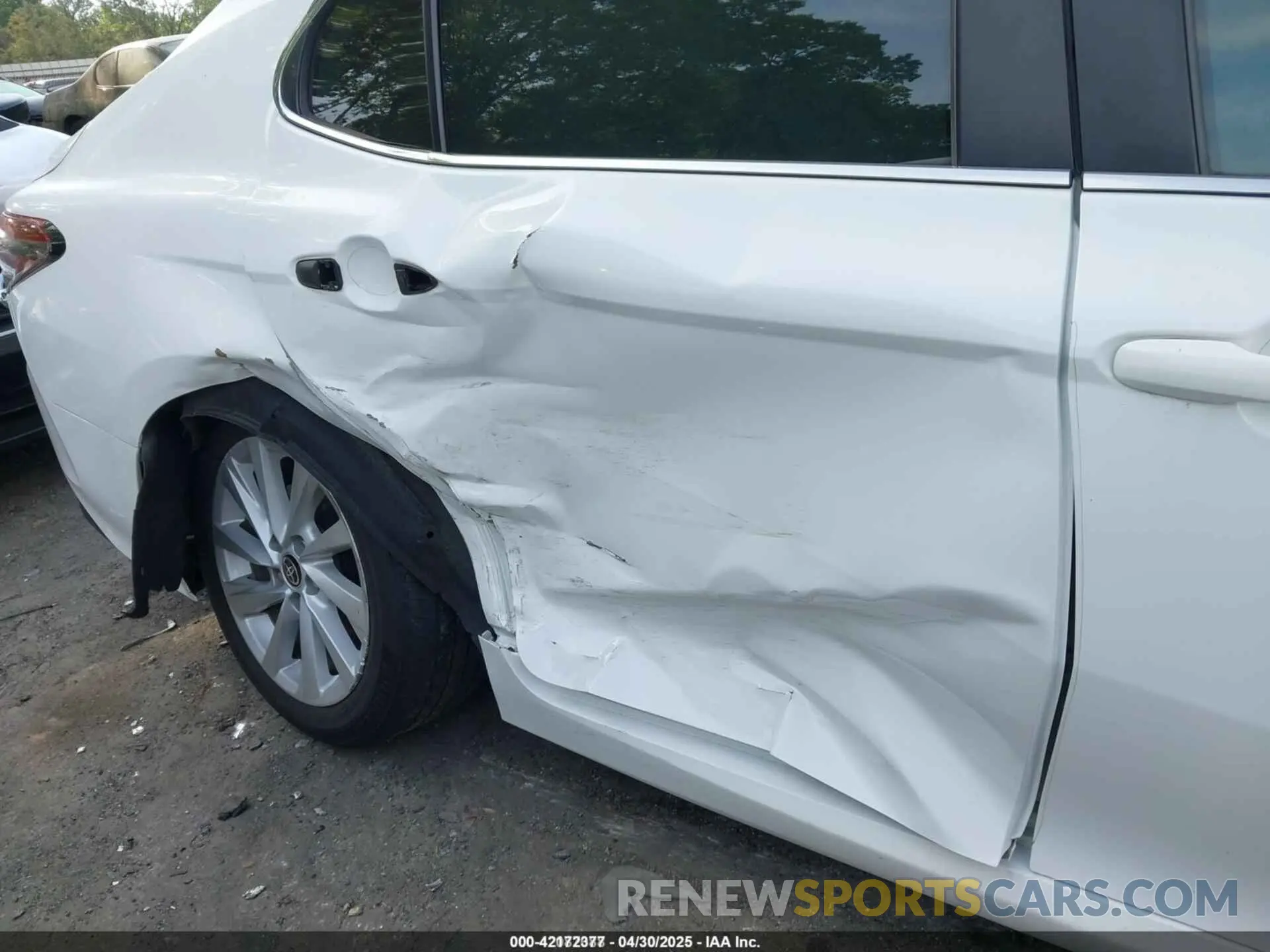 6 fotografías del automóvil dañado 4T1C11AK6NU674200 TOYOTA CAMRY 2022
