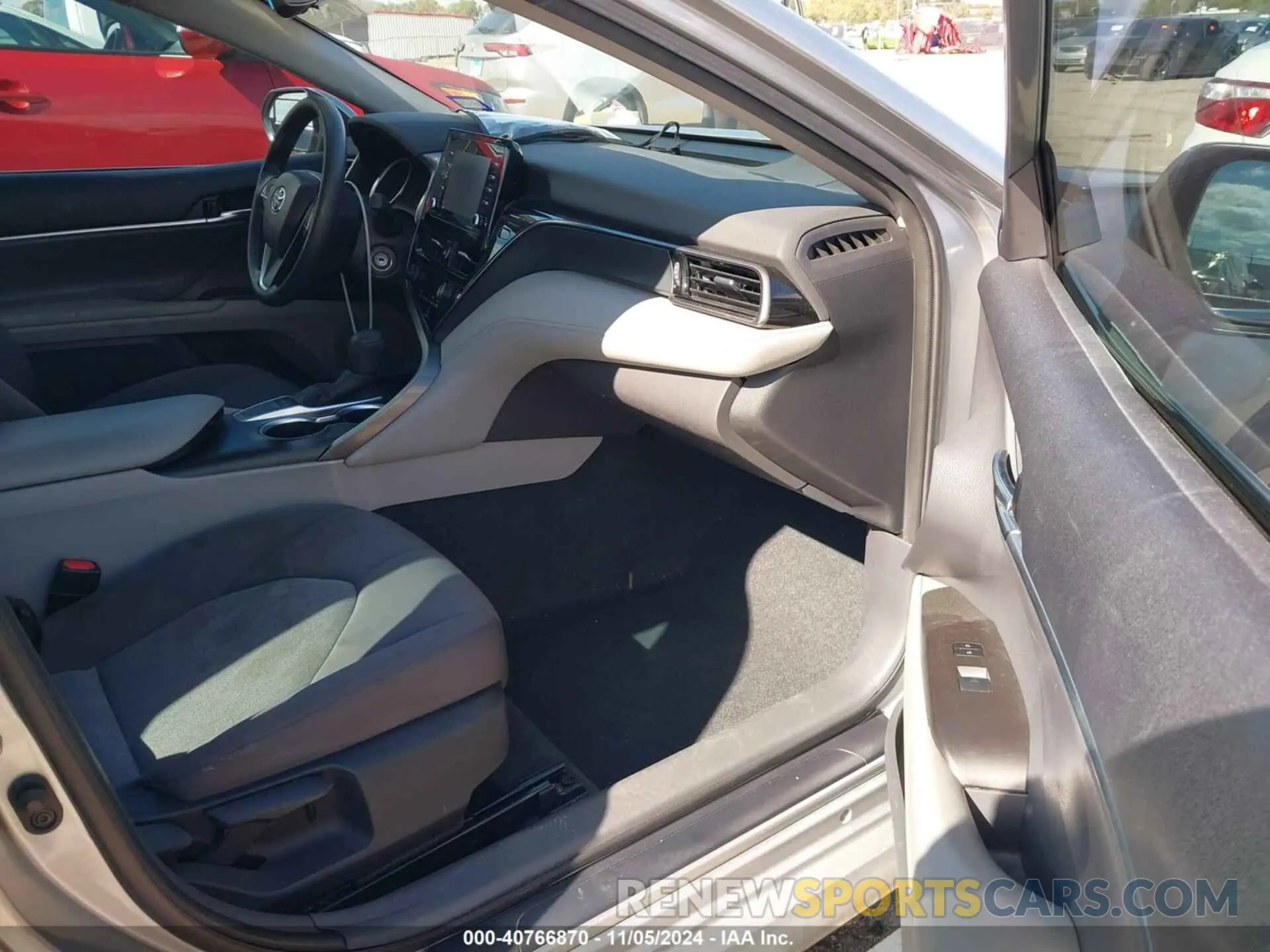 5 fotografías del automóvil dañado 4T1C11AK6NU696181 TOYOTA CAMRY 2022
