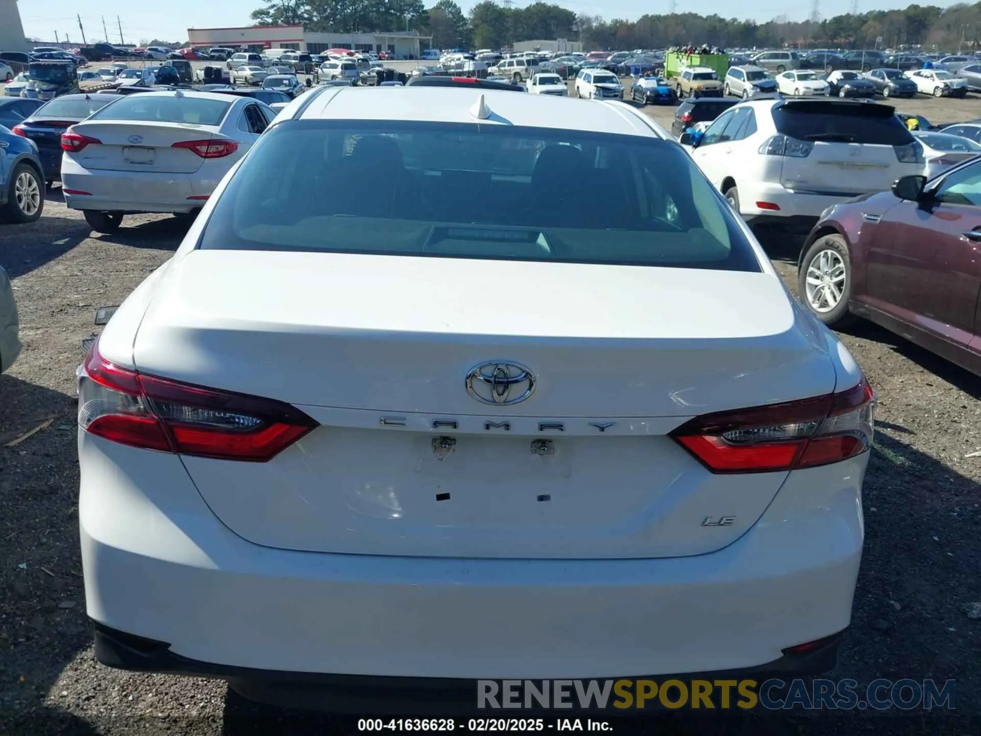 16 fotografías del automóvil dañado 4T1C11AK7NU628391 TOYOTA CAMRY 2022