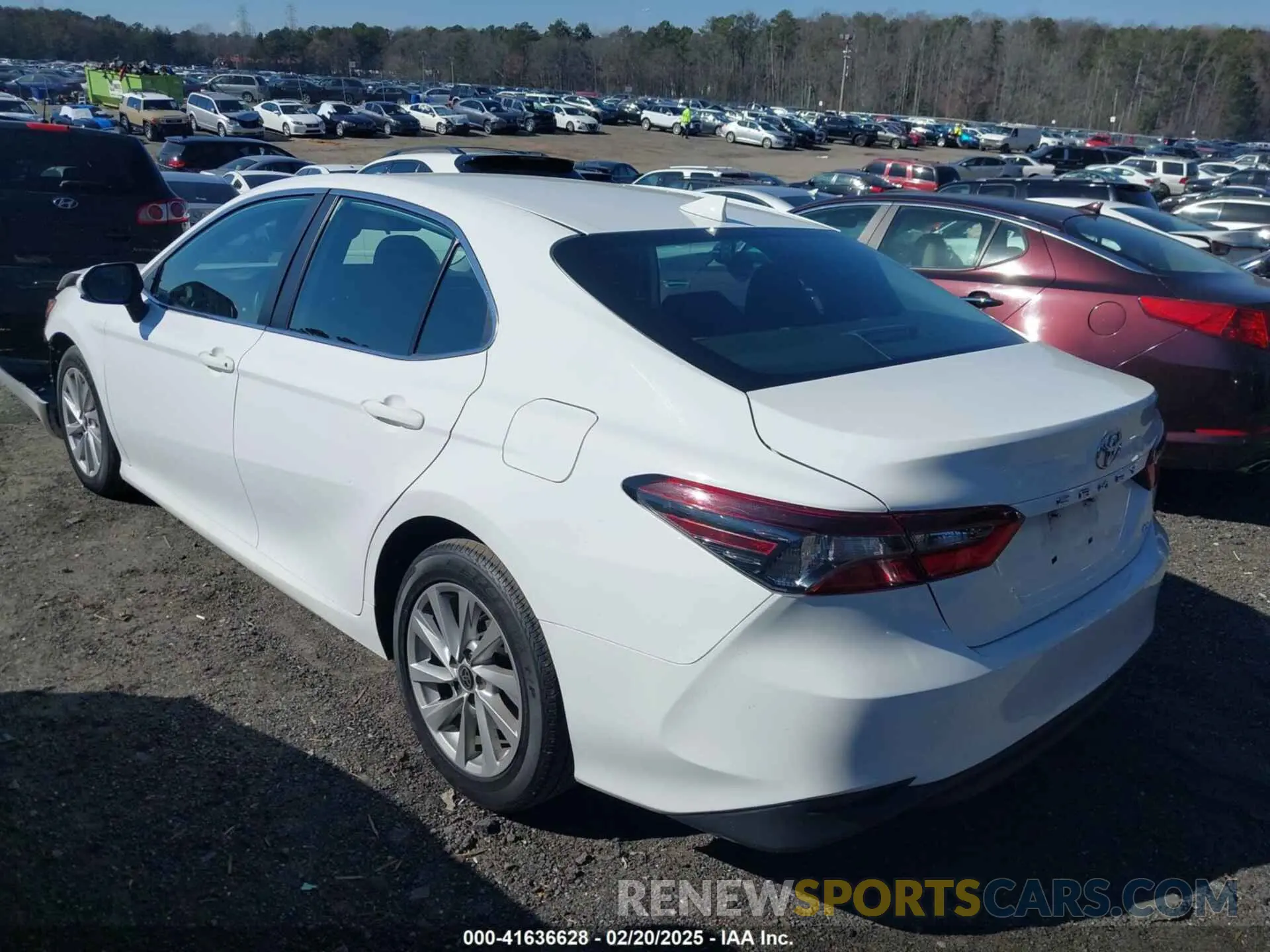 3 fotografías del automóvil dañado 4T1C11AK7NU628391 TOYOTA CAMRY 2022