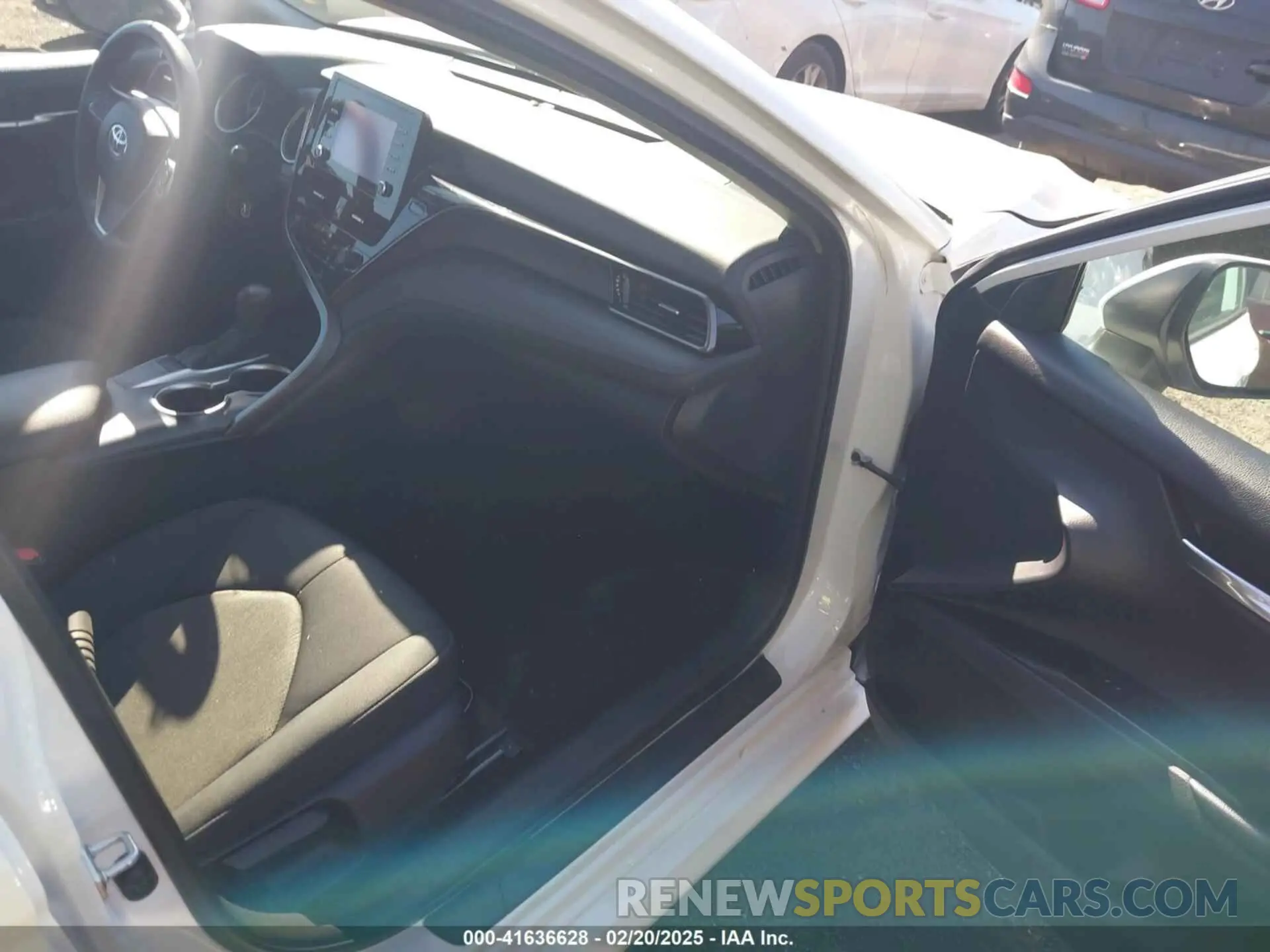 5 fotografías del automóvil dañado 4T1C11AK7NU628391 TOYOTA CAMRY 2022