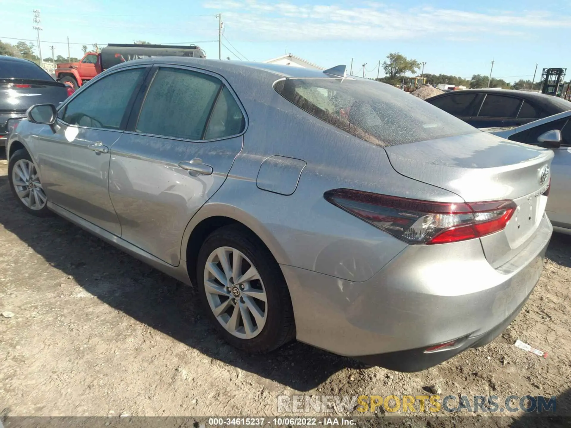 3 fotografías del automóvil dañado 4T1C11AK7NU628956 TOYOTA CAMRY 2022