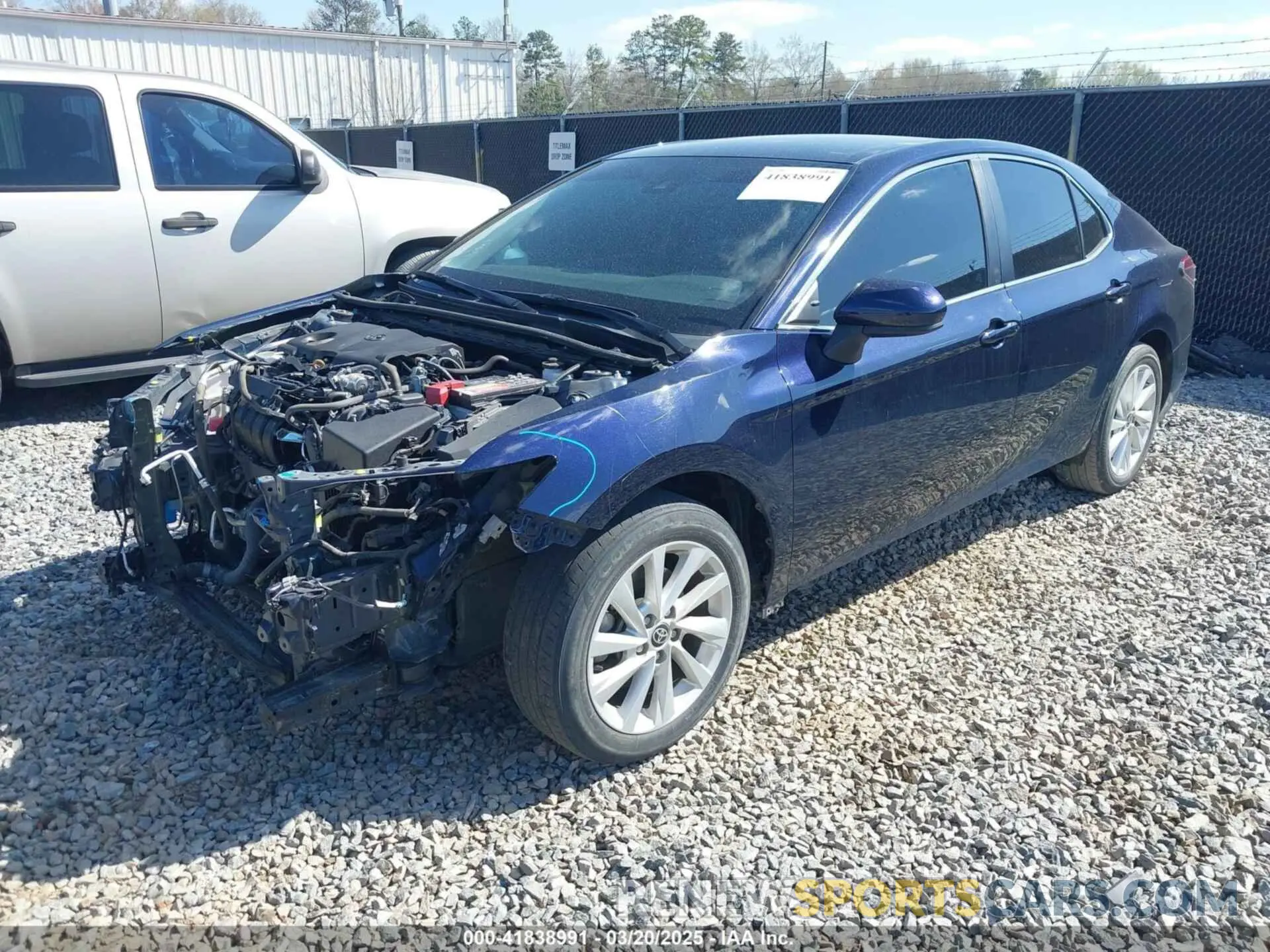2 fotografías del automóvil dañado 4T1C11AK7NU642811 TOYOTA CAMRY 2022