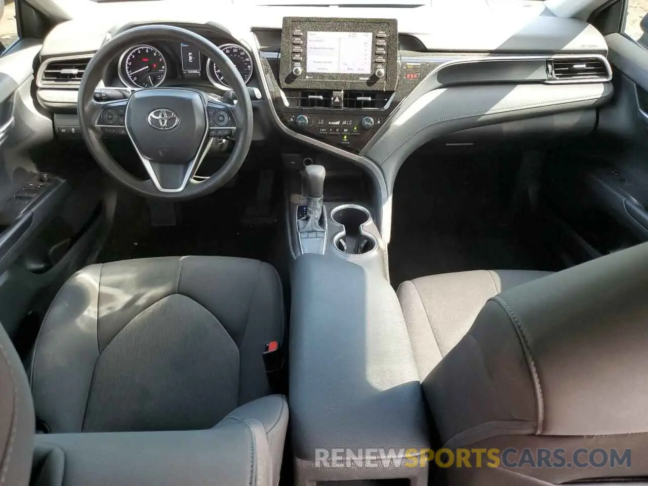 8 fotografías del automóvil dañado 4T1C11AK7NU691152 TOYOTA CAMRY 2022
