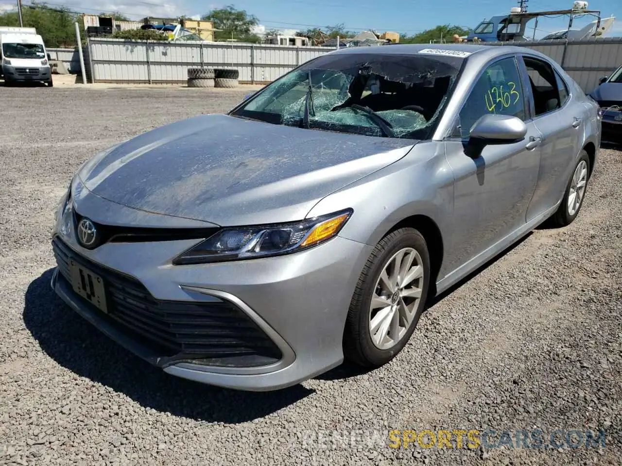2 fotografías del automóvil dañado 4T1C11AK8NU628089 TOYOTA CAMRY 2022