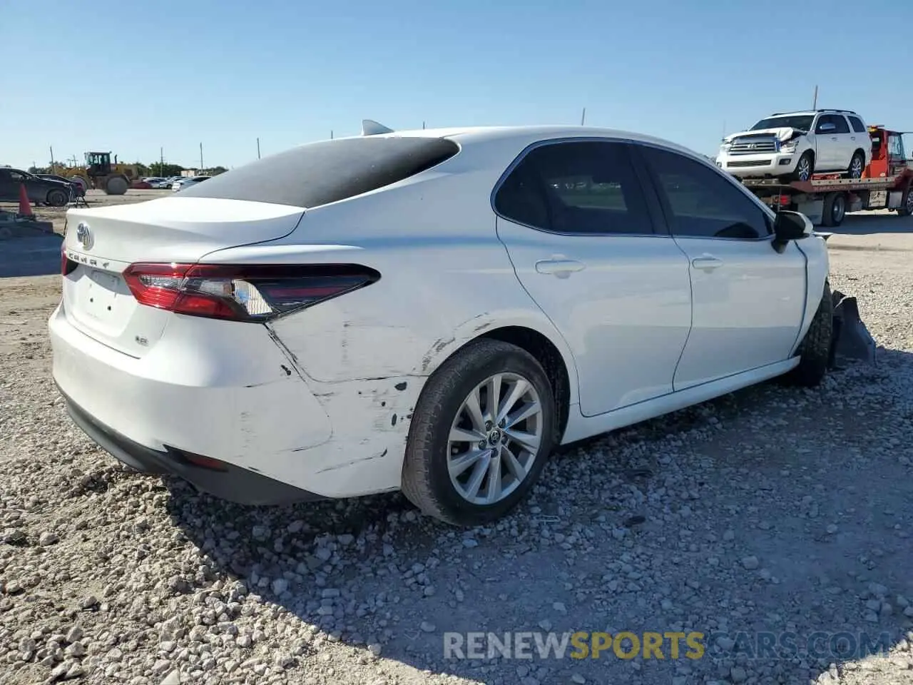3 fotografías del automóvil dañado 4T1C11AK8NU638105 TOYOTA CAMRY 2022