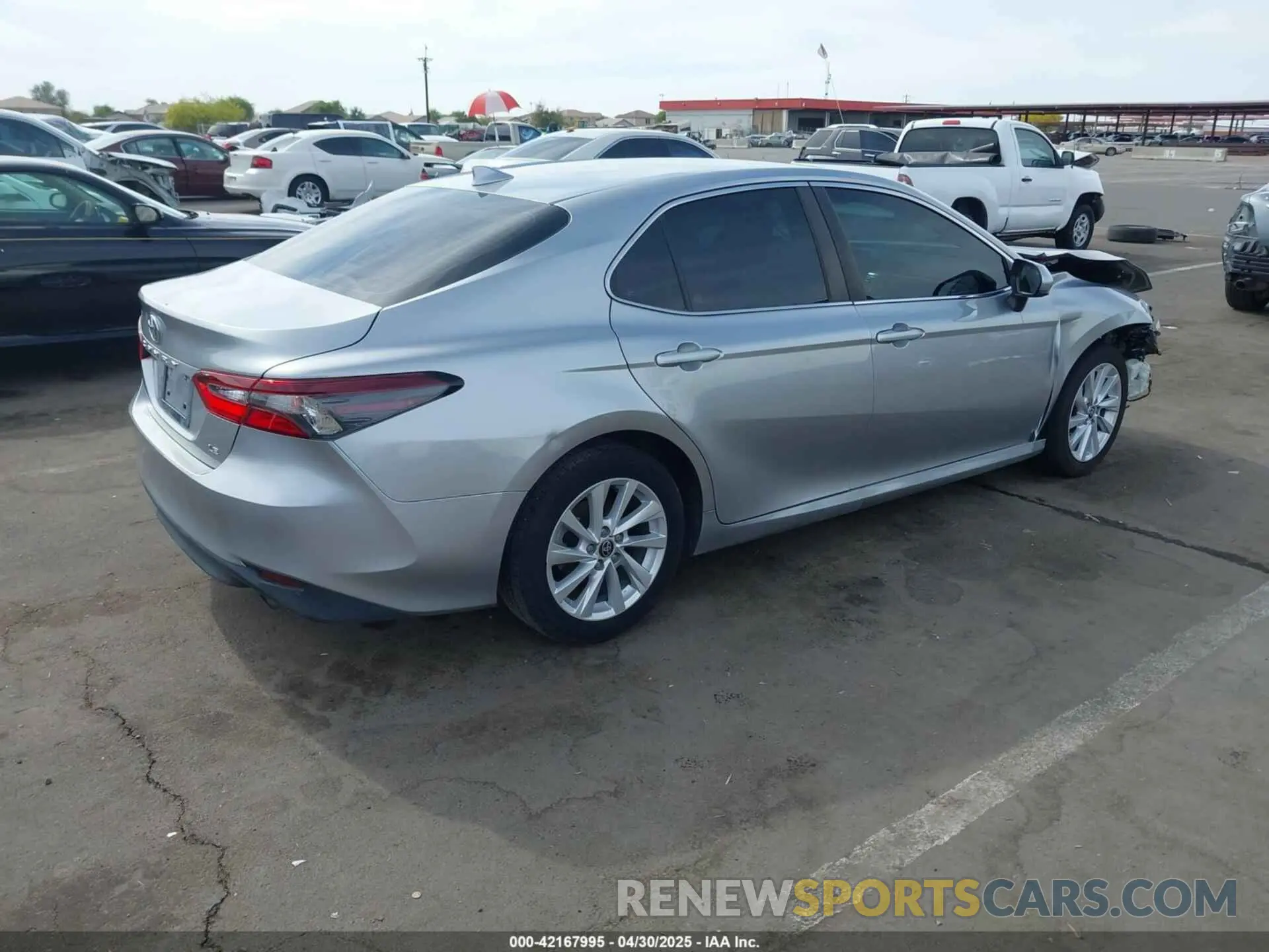 4 fotografías del automóvil dañado 4T1C11AK8NU649637 TOYOTA CAMRY 2022