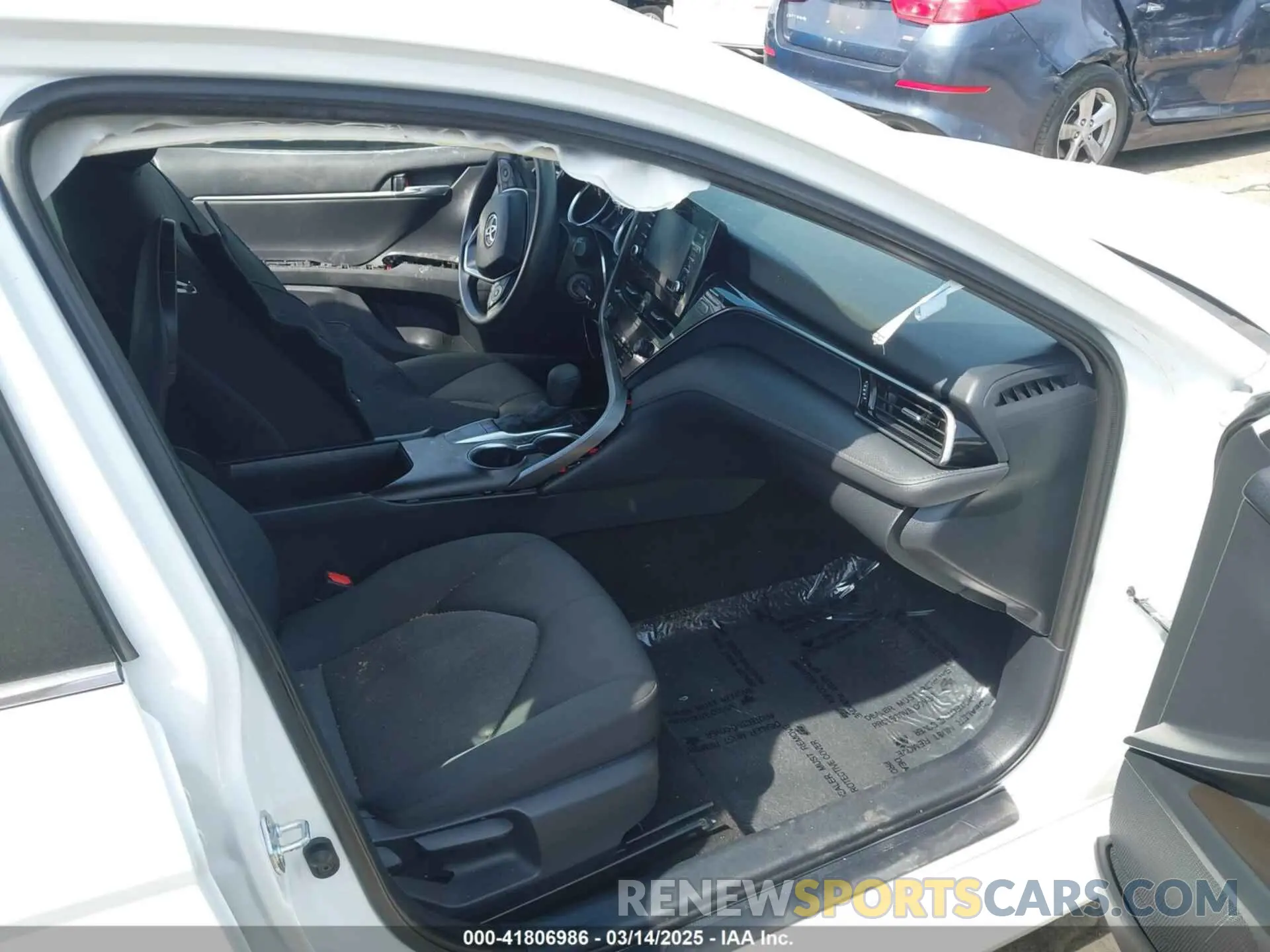 5 fotografías del automóvil dañado 4T1C11AK8NU684582 TOYOTA CAMRY 2022