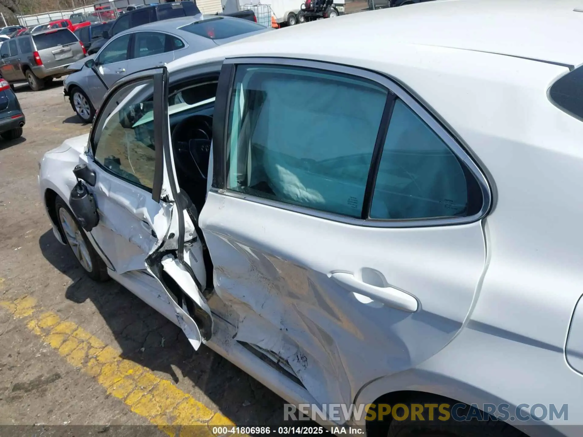 6 fotografías del automóvil dañado 4T1C11AK8NU684582 TOYOTA CAMRY 2022