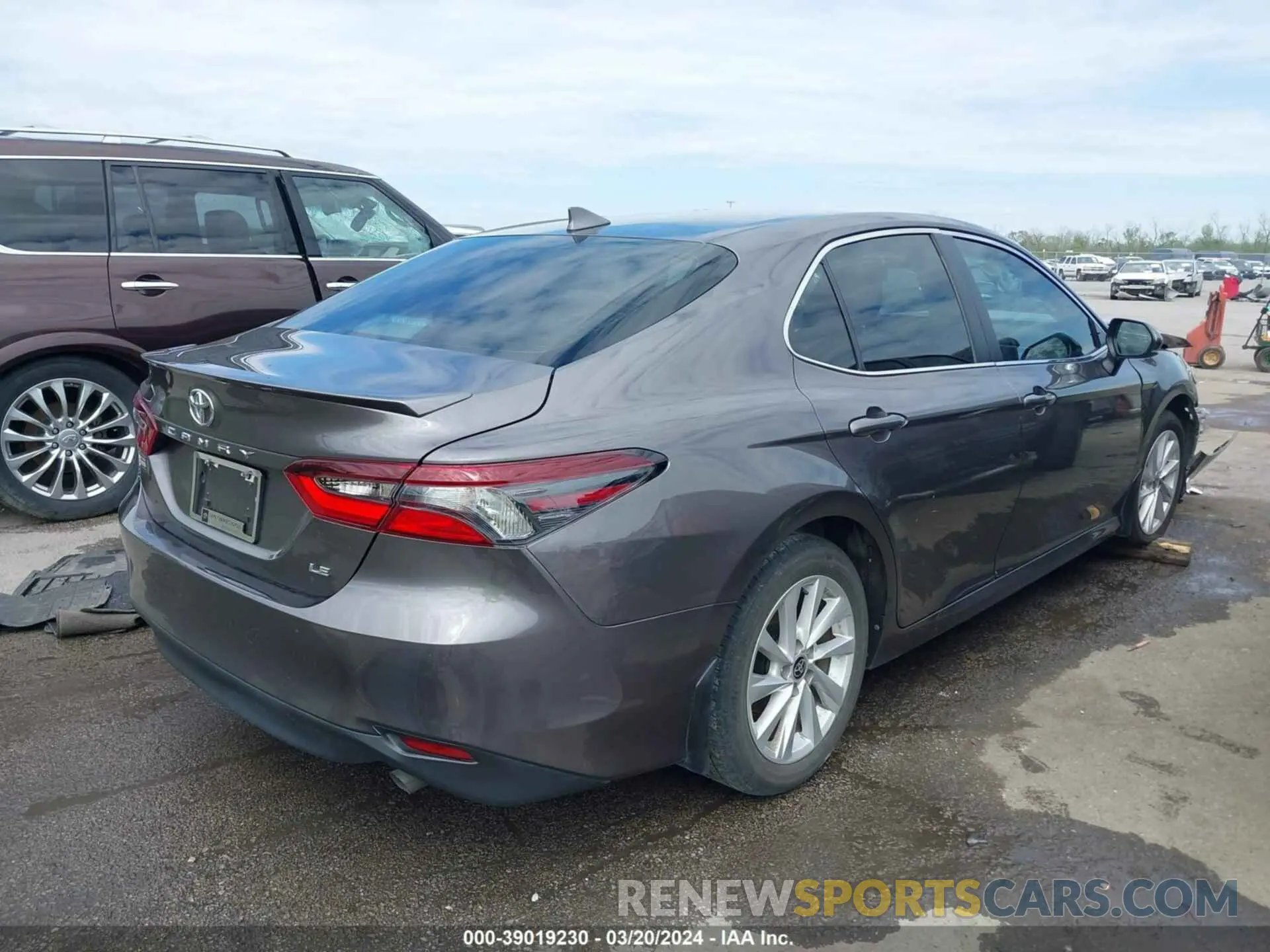 4 fotografías del automóvil dañado 4T1C11AK8NU688874 TOYOTA CAMRY 2022