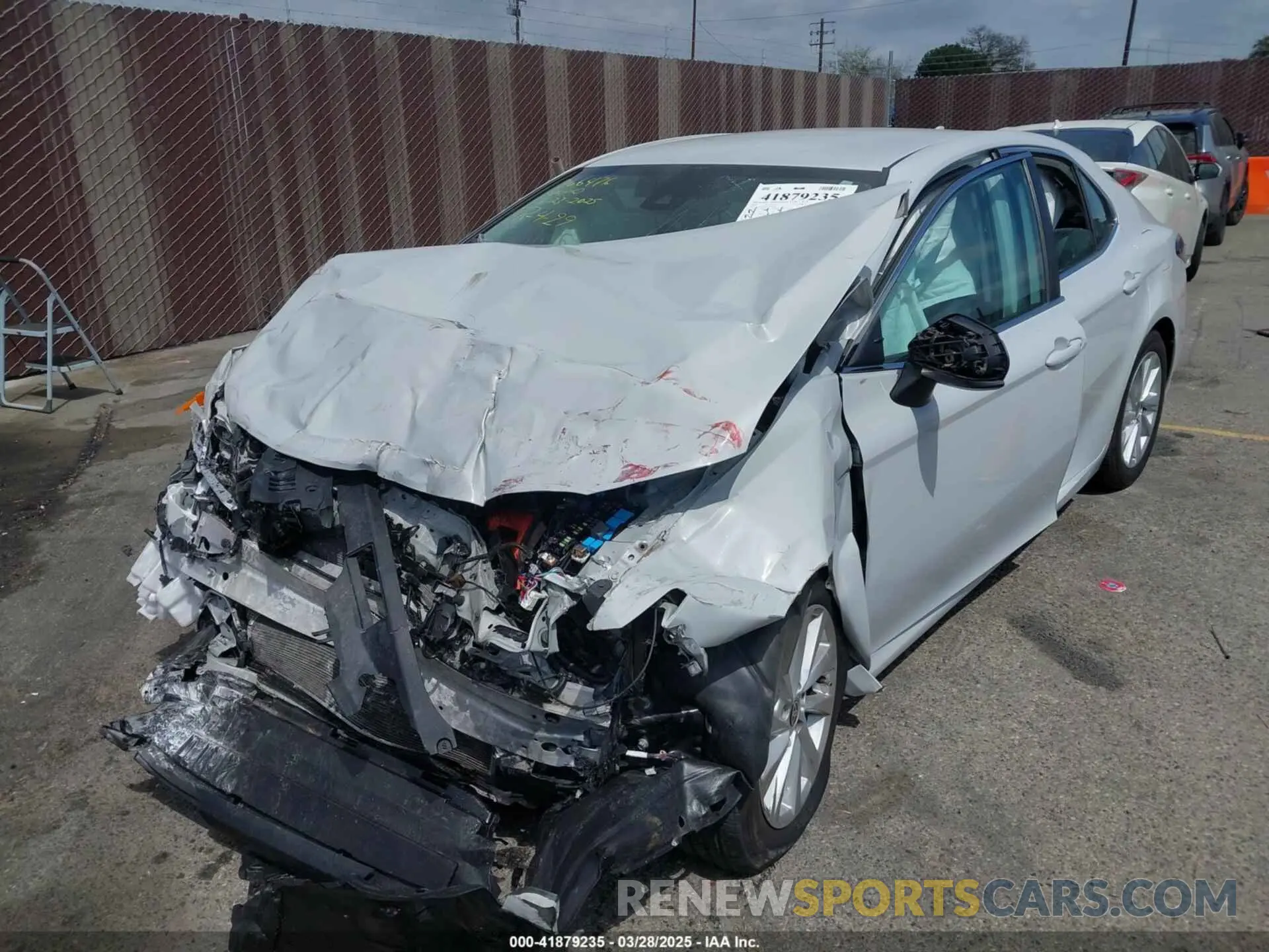 2 fotografías del automóvil dañado 4T1C11AK9NU017908 TOYOTA CAMRY 2022