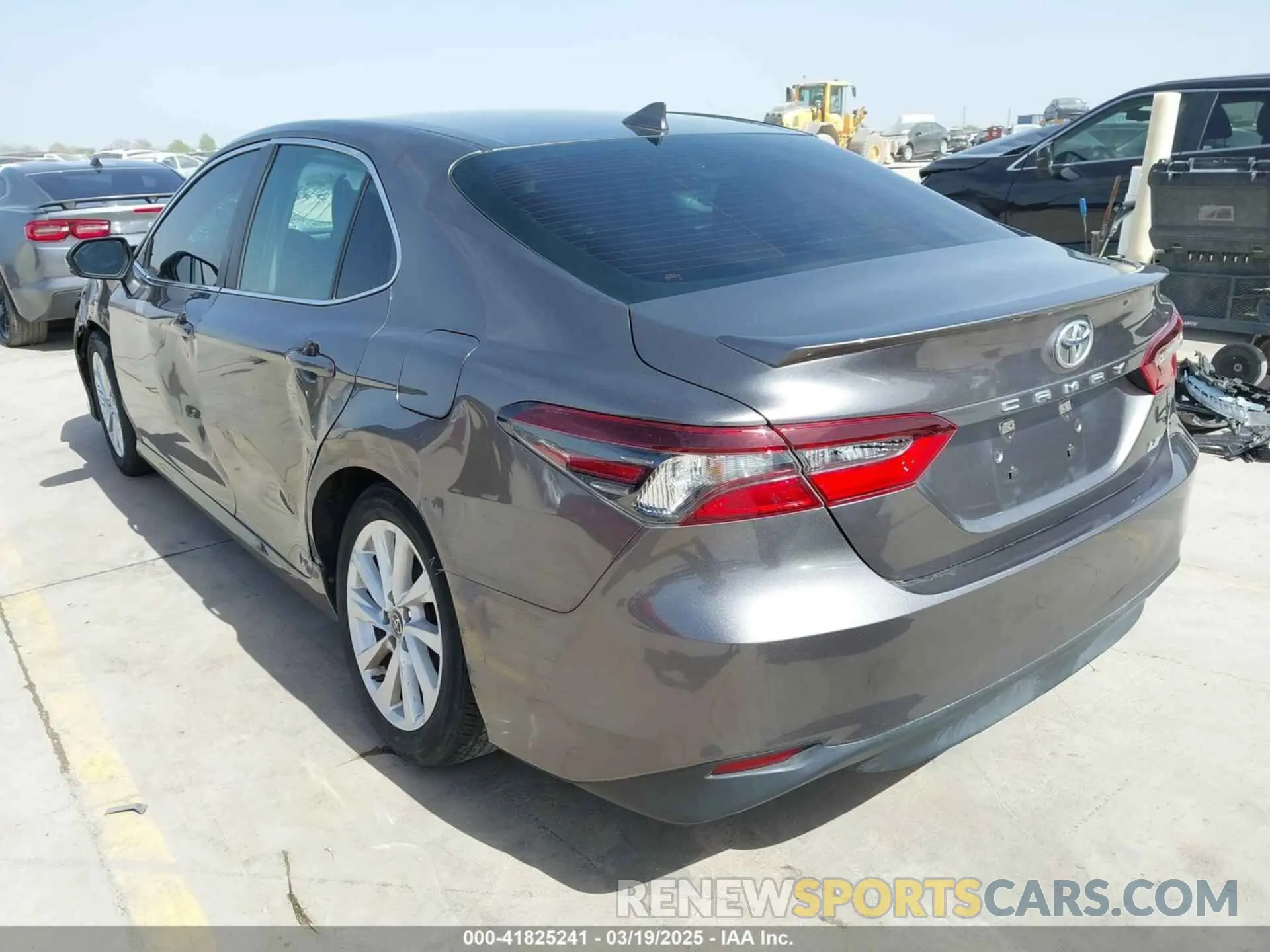 3 fotografías del automóvil dañado 4T1C11AK9NU046857 TOYOTA CAMRY 2022