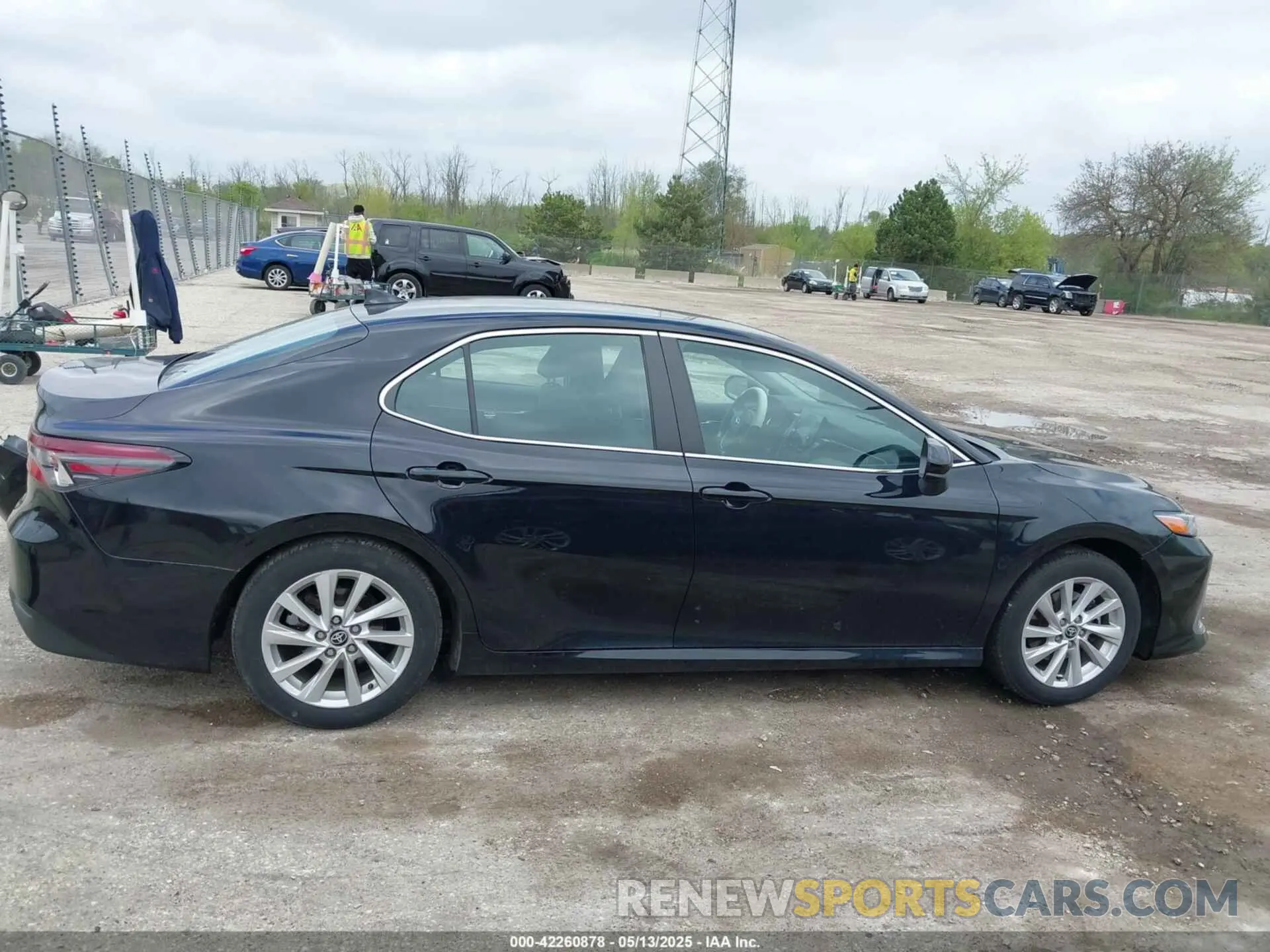 13 fotografías del automóvil dañado 4T1C11AK9NU650716 TOYOTA CAMRY 2022